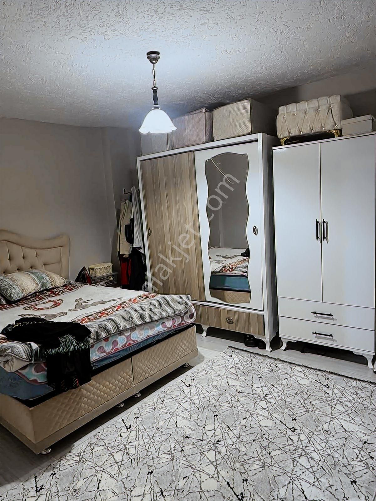 Hamitlerde Pazarın Dibinde 3 Katlı Müstakil Bina - Görsel 11