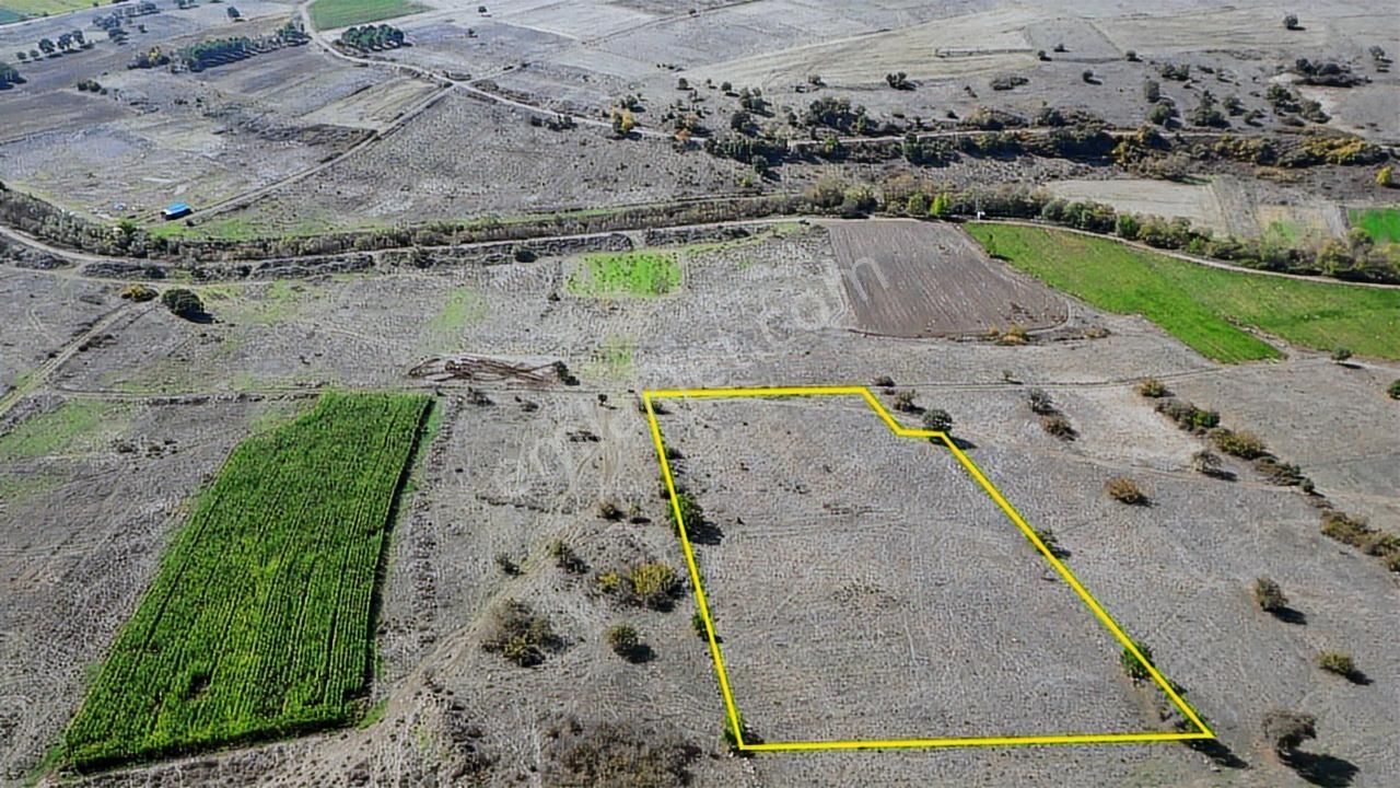 Onvet'ten Balıkesir Kocaavşar Baraja Yakın 4.617m² Satılık Tarla