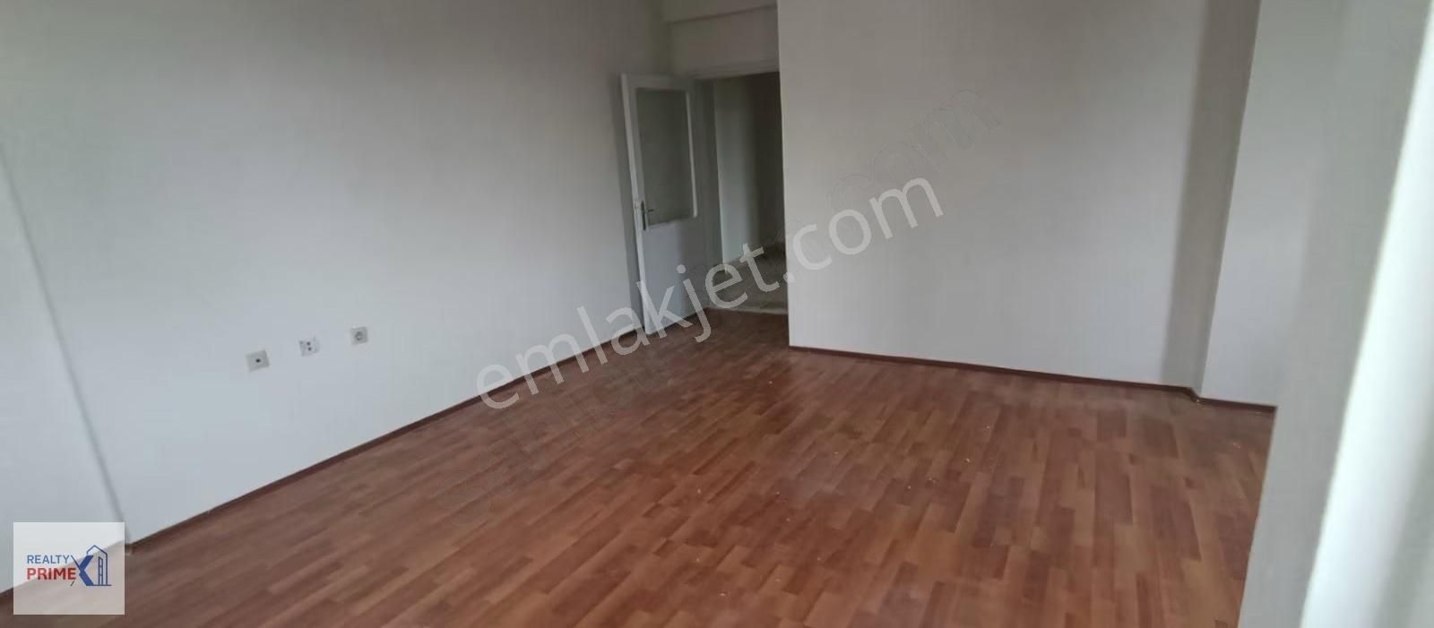 Dokuma Da 3+1 Satılık Daire. Bakımlı Temiz - Görsel 2