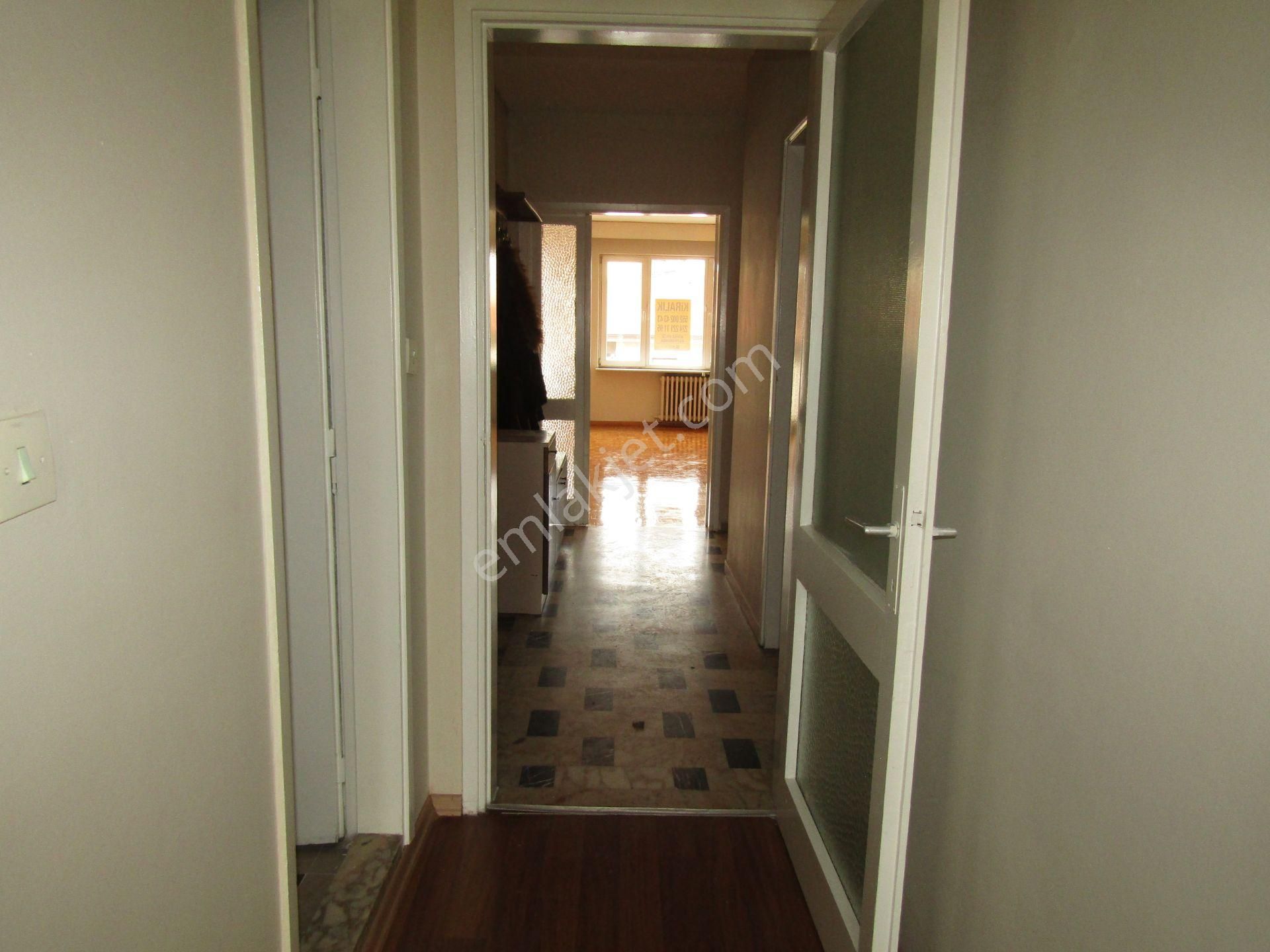 Heykel 3+1 130m2 3.arakat Manzaralı Kiralık Daire 20.000tl - Görsel 27