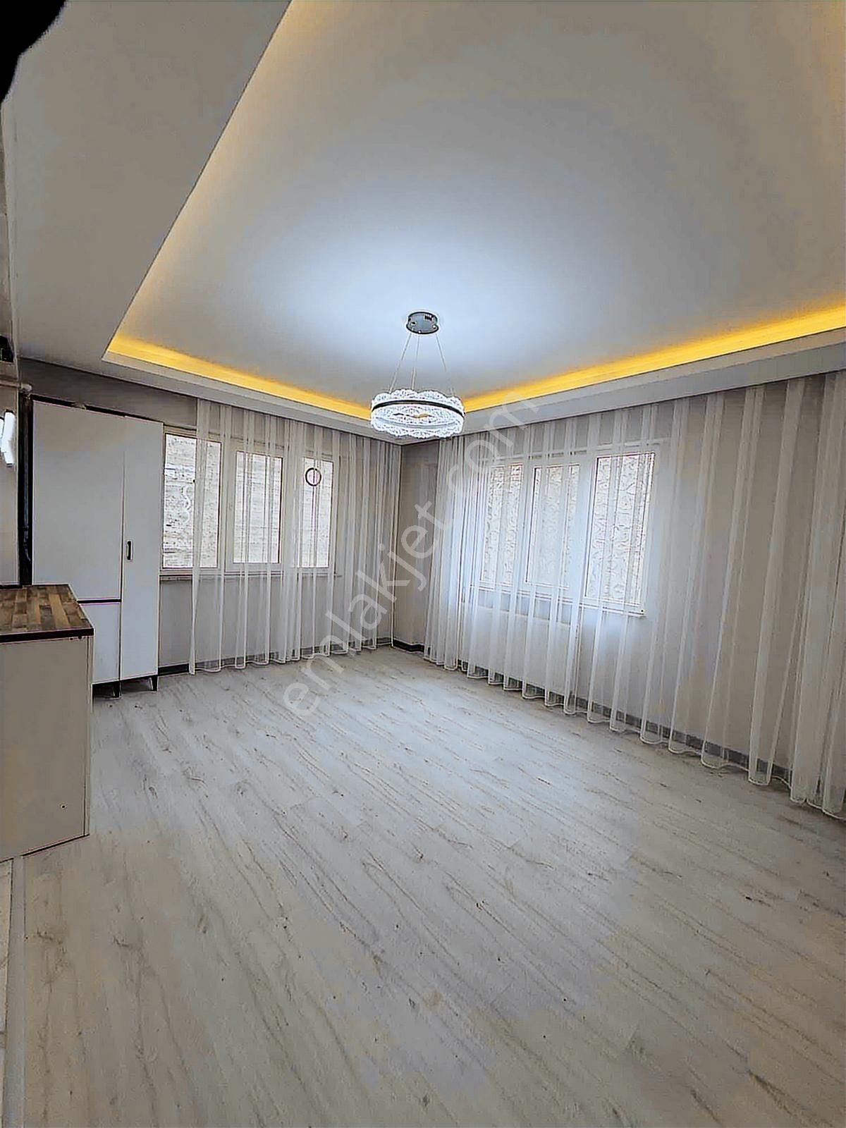 Sıfır Yapılı Geniş M2 Aile Oturumuna Uygun Mülkiyetli Daire!!! - Görsel 21