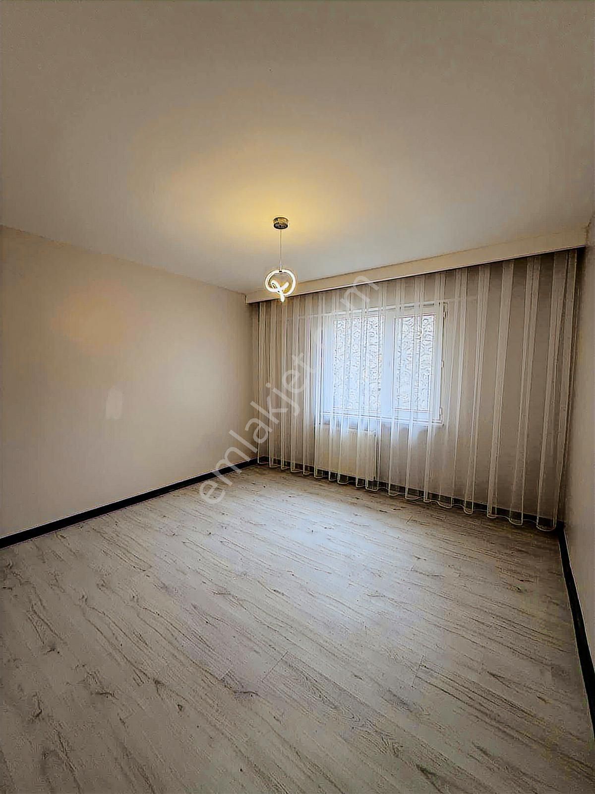 Sıfır Yapılı Geniş M2 Aile Oturumuna Uygun Mülkiyetli Daire!!! - Görsel 15