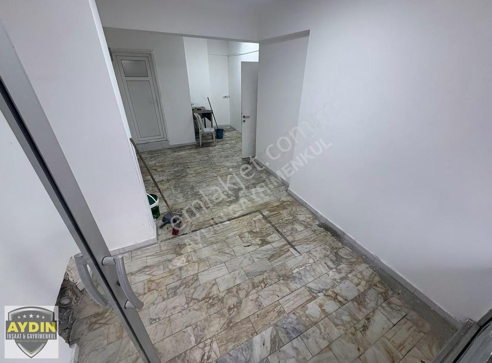 Aydın İnş Cebeci Mah 25m2 Düz Giriş Dükkan