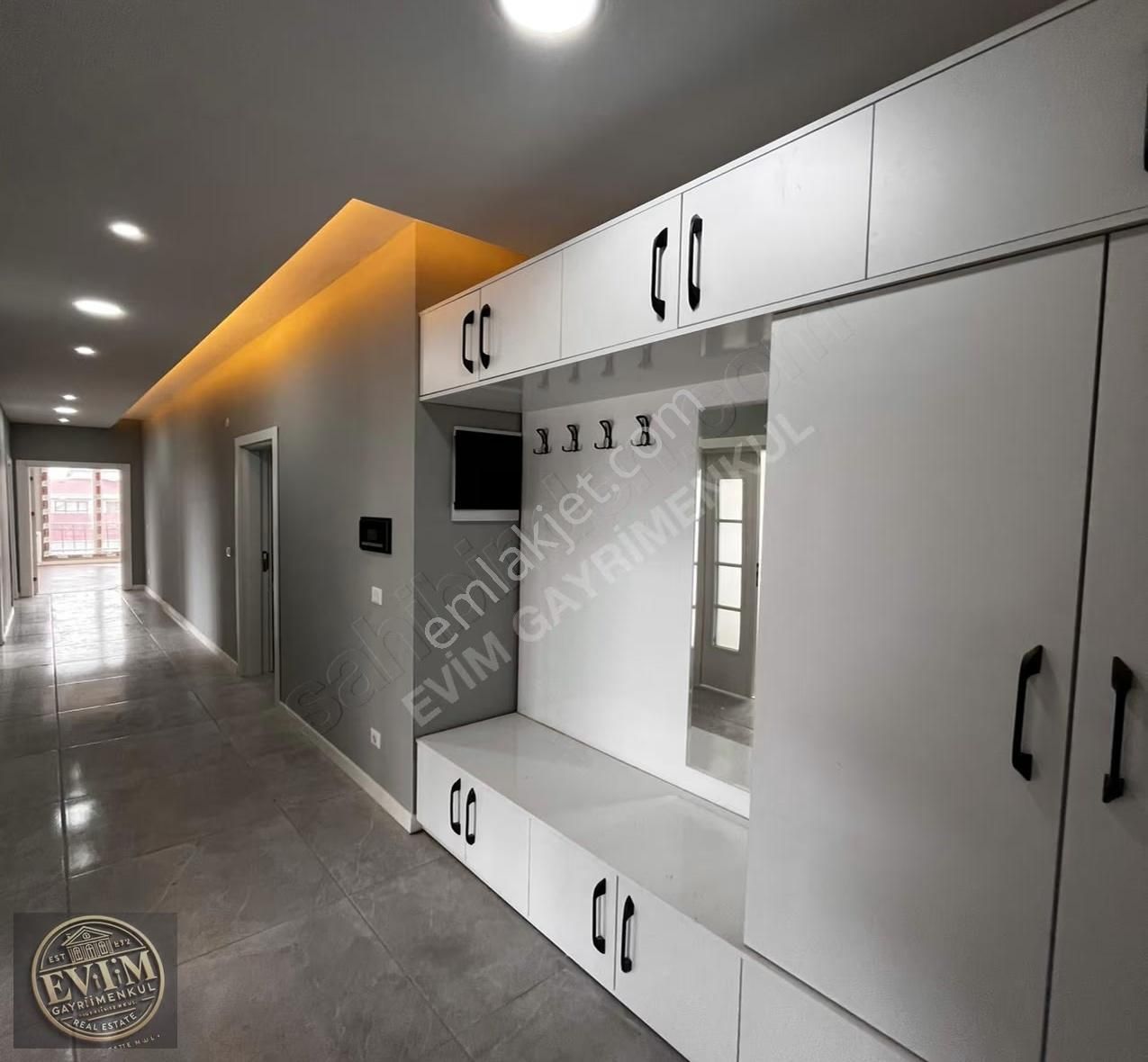 Evim'den Tepede Site İçi Muhteşem Teraslı 260m2 3+1 Arakat Daire - Görsel 10