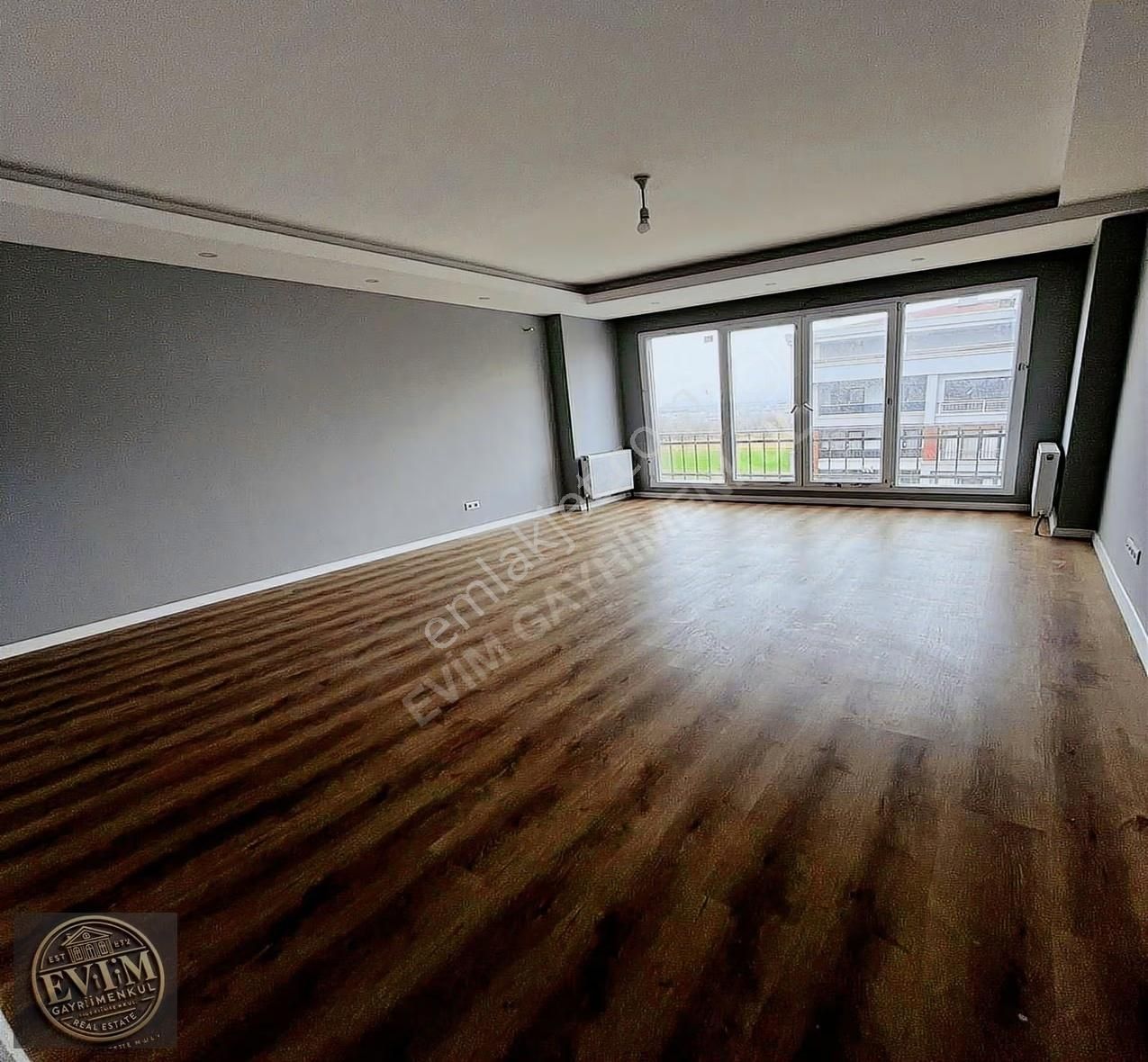 Evim'den Tepede Site İçi Muhteşem Teraslı 260m2 3+1 Arakat Daire - Görsel 24