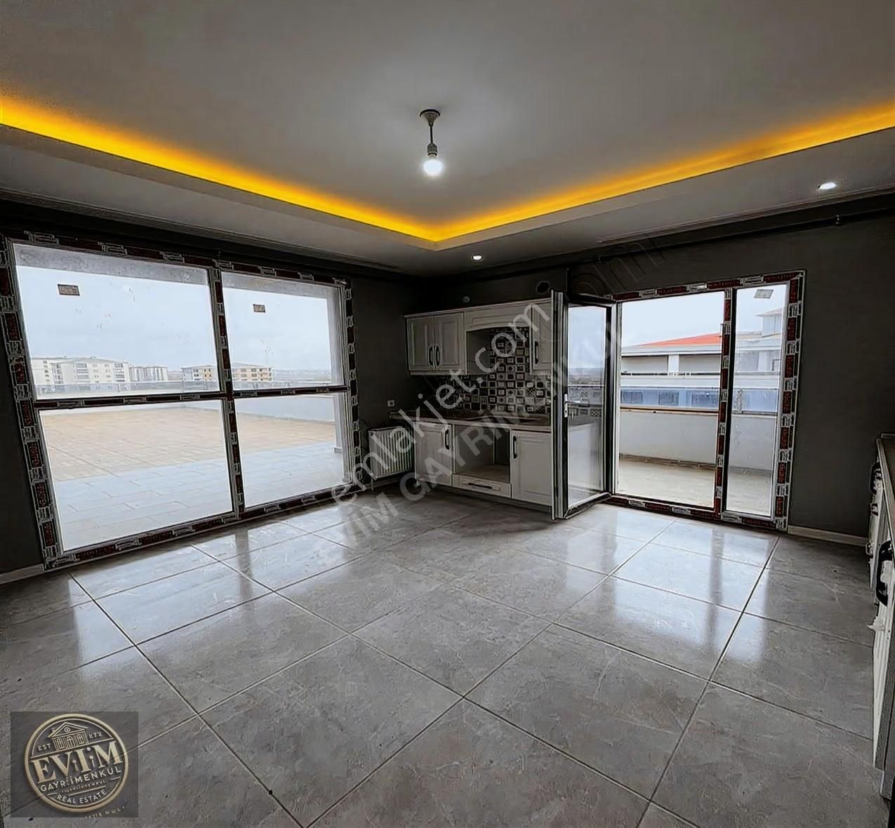 Evim'den Tepede Site İçi Muhteşem Teraslı 260m2 3+1 Arakat Daire - Görsel 27