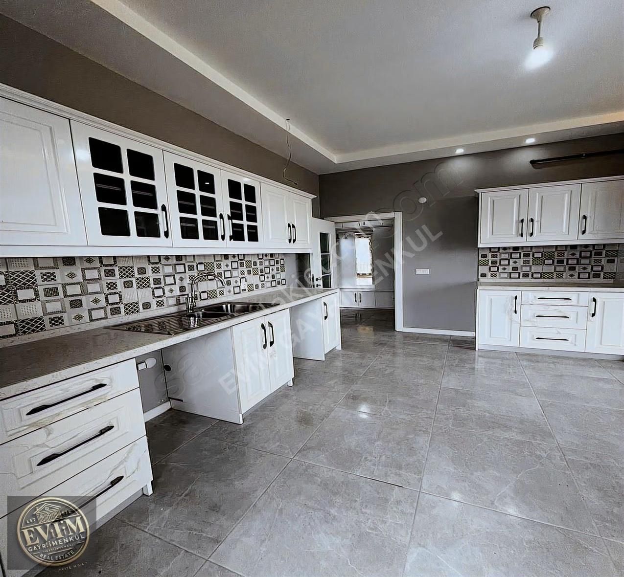 Evim'den Tepede Site İçi Muhteşem Teraslı 260m2 3+1 Arakat Daire - Görsel 28