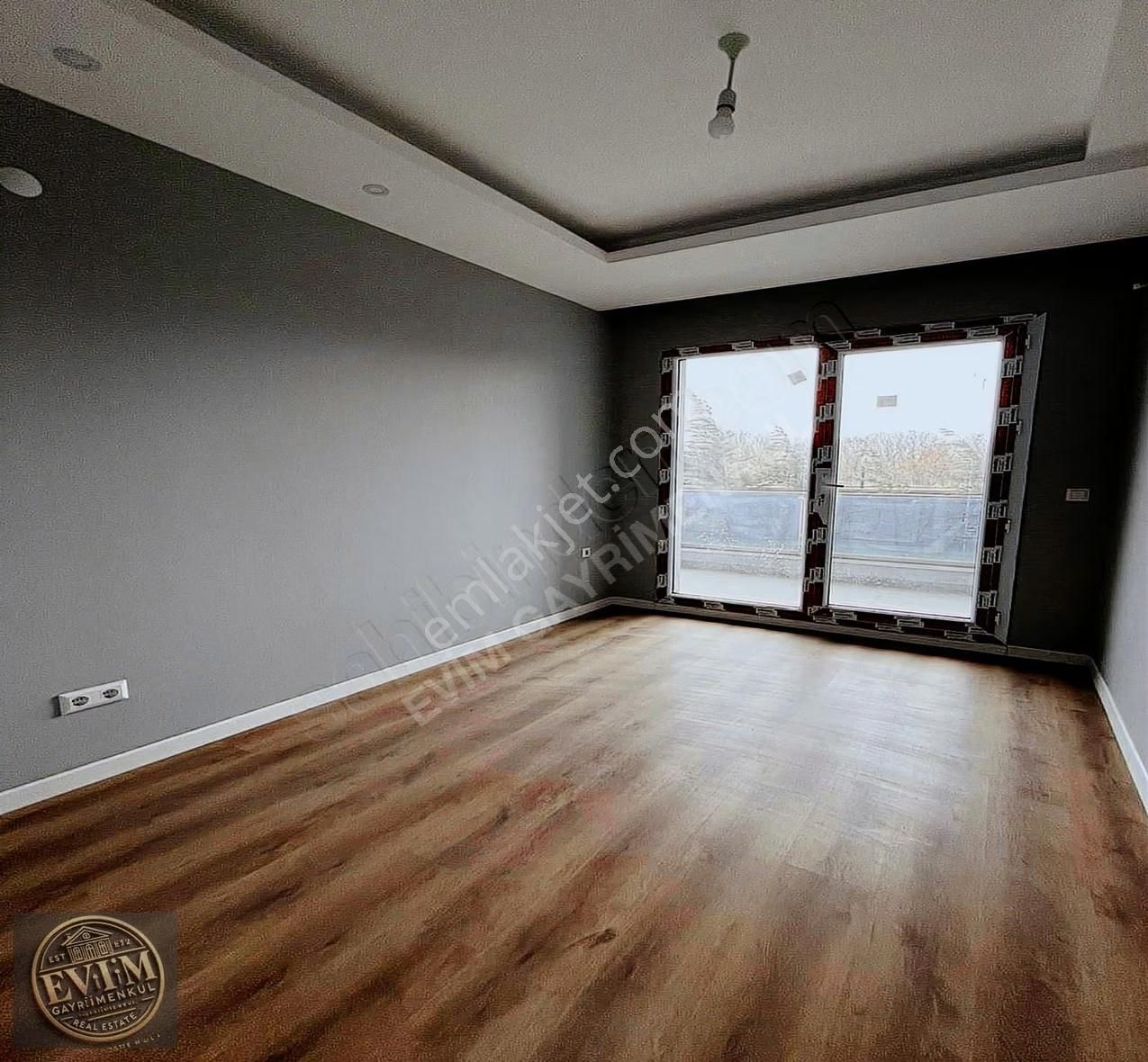 Evim'den Tepe'nin İncisinde Sitede Havuz Cephe Satılık 3+1 Daire - Görsel 24