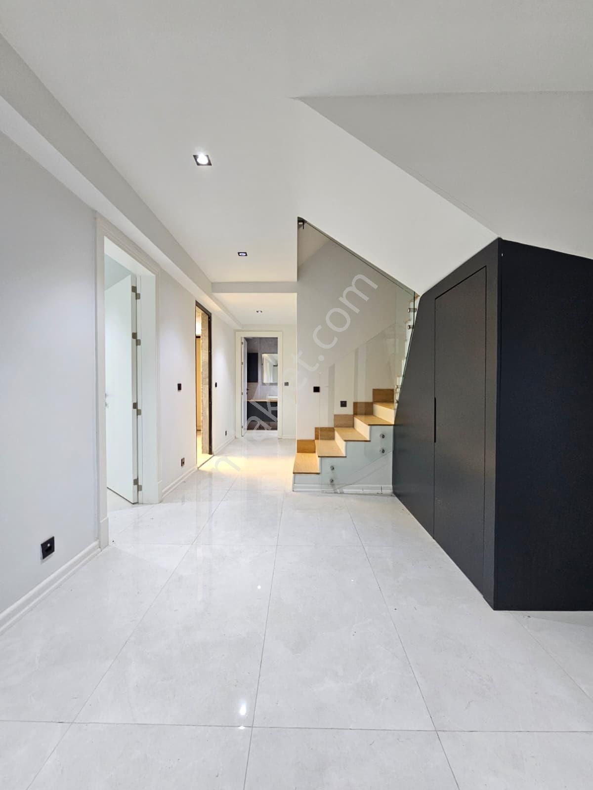 Denizli Şirinköy De Havuzlu Asansörlü Hamam Ve Saunalı Ultra Lüks Konsept Villa - Görsel 7