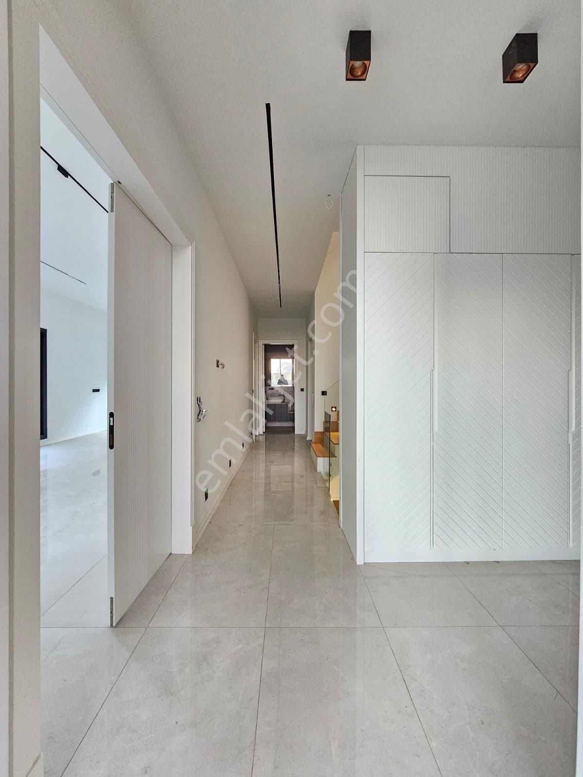 Denizli Şirinköy De Havuzlu Asansörlü Hamam Ve Saunalı Ultra Lüks Konsept Villa - Görsel 25