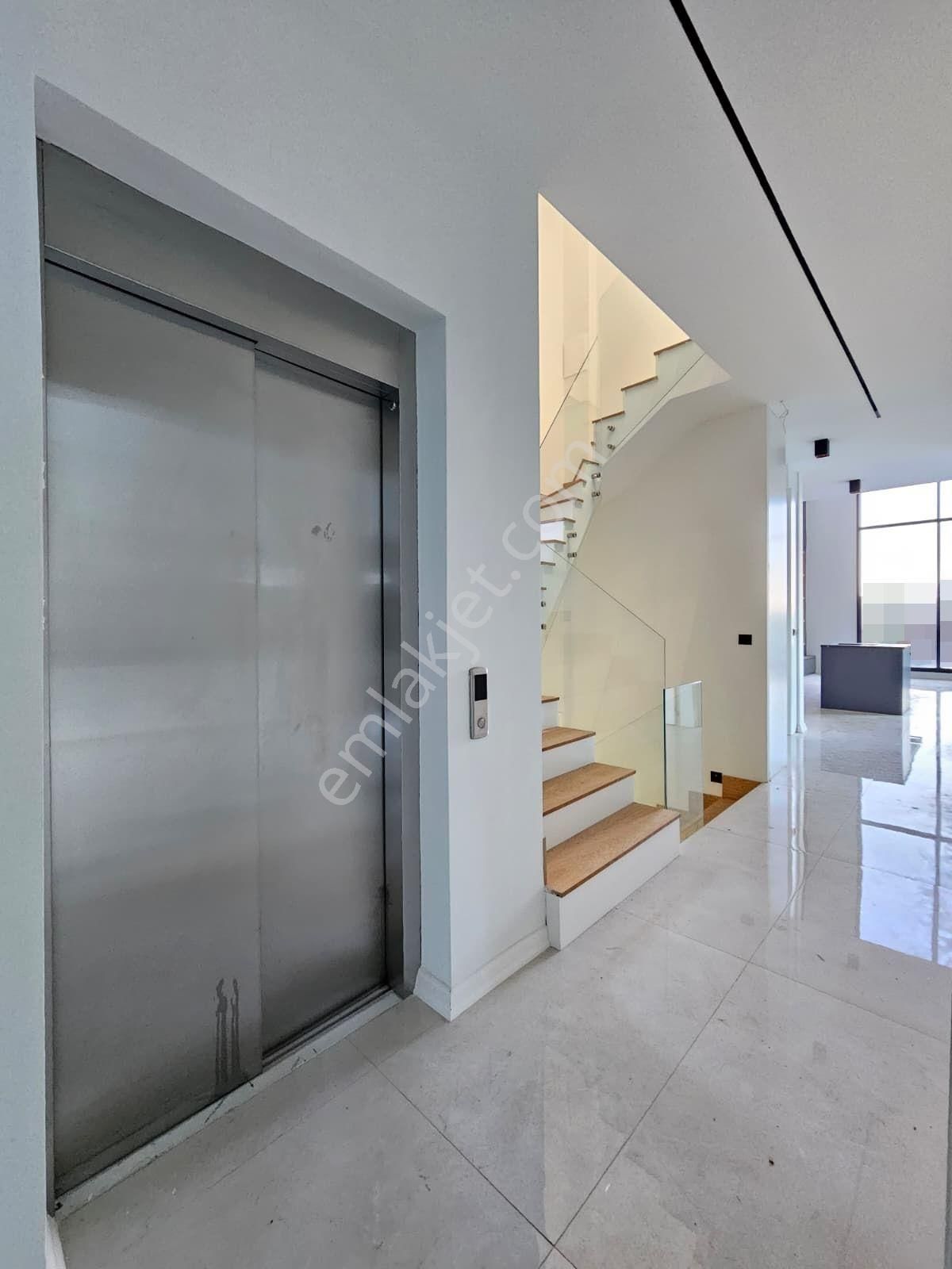 Denizli Şirinköy De Havuzlu Asansörlü Hamam Ve Saunalı Ultra Lüks Konsept Villa - Görsel 26