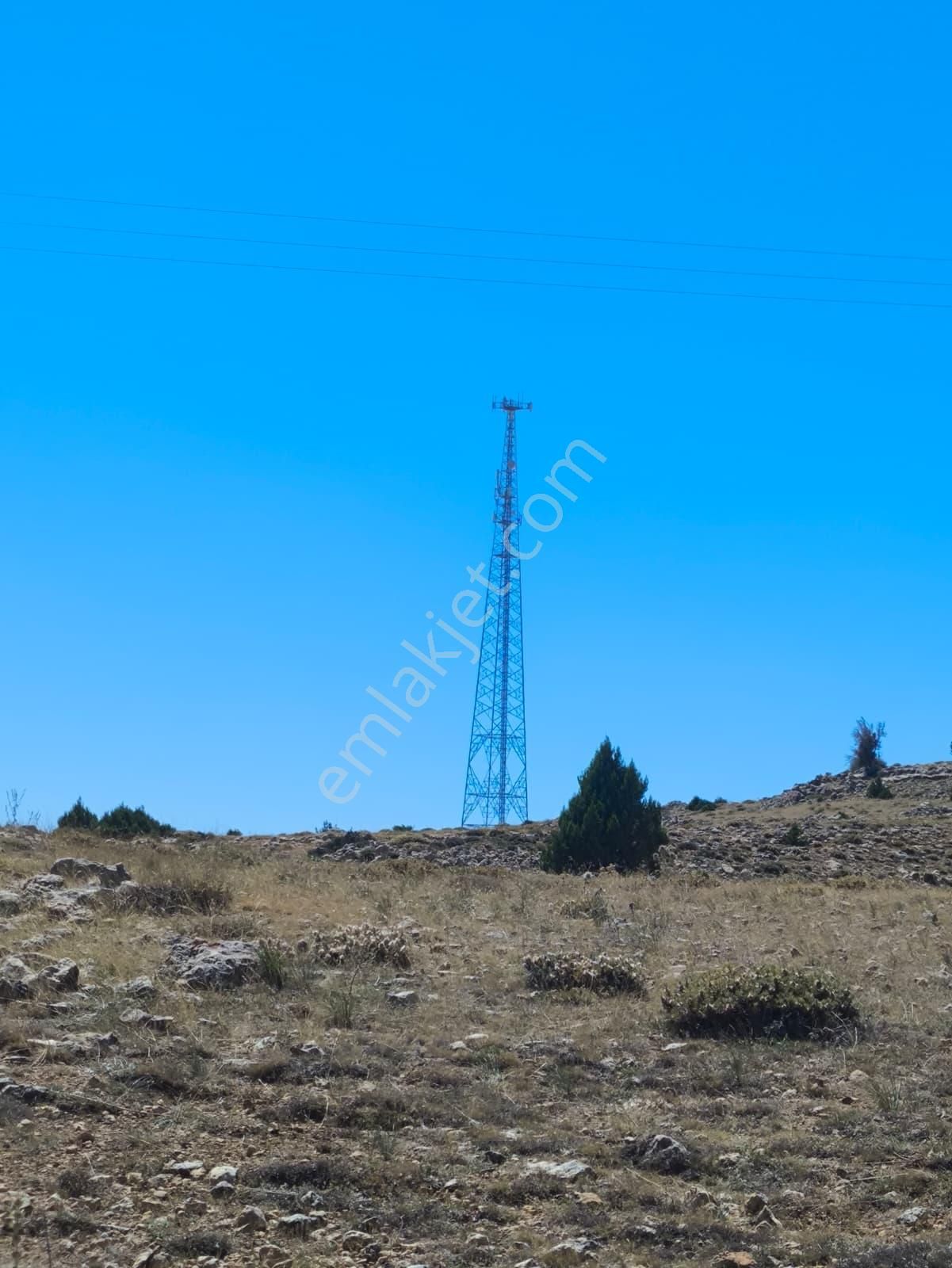 Köy Merkezine Çok Yakın, Resmi Kadastral Yolu Var, Etrafı Orman - Görsel 12