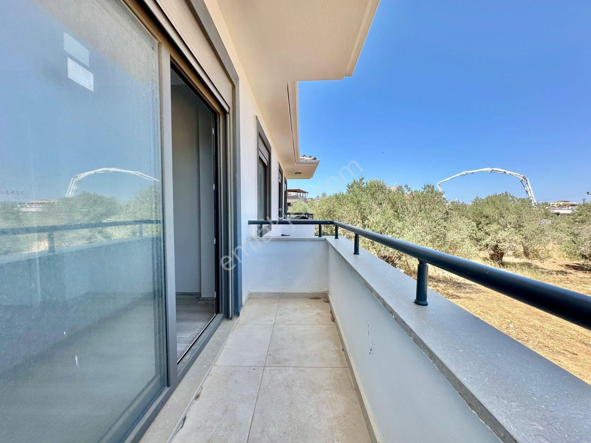 ✨akçay Ay Emlak'tan✨pelitköy'de Denize Sadece 100 Mt Doğa İle İç İçe Satılık 3+1 Lüx Müstakil Villa - Görsel 14