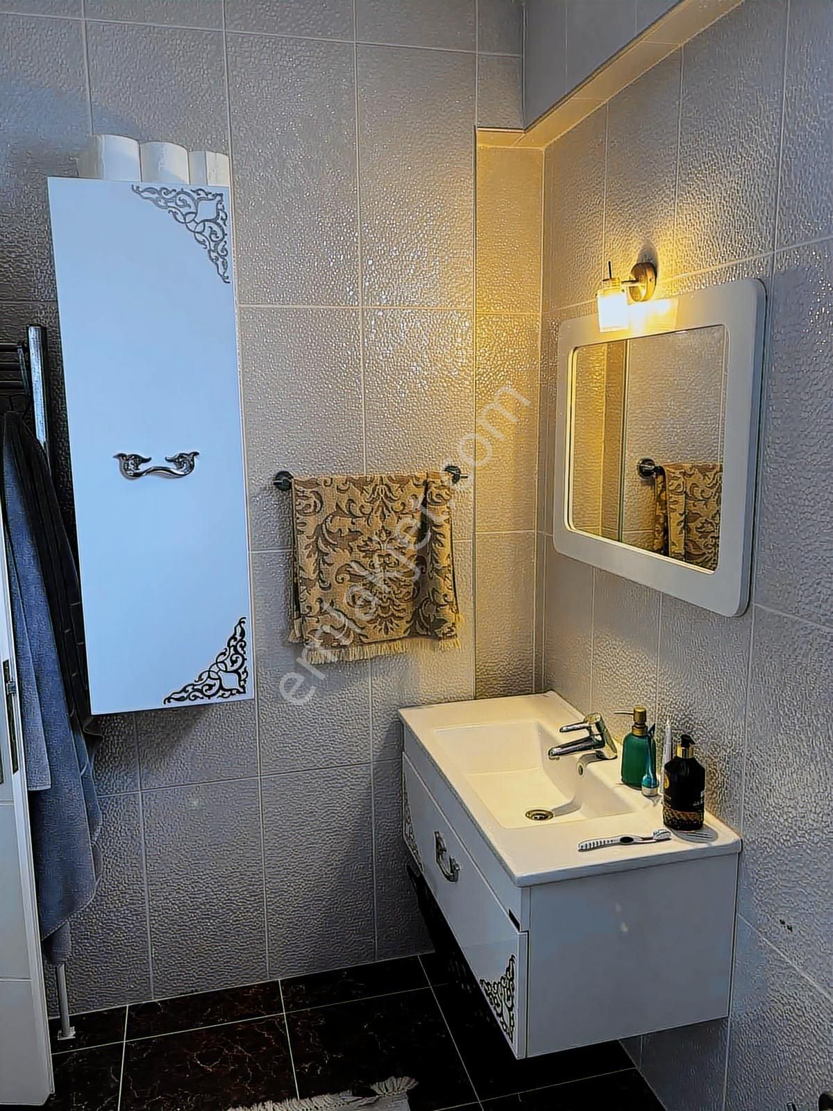 Milas Güllük Mah. Satılık Deniz Manzaralı Tripleks Villa - Görsel 13