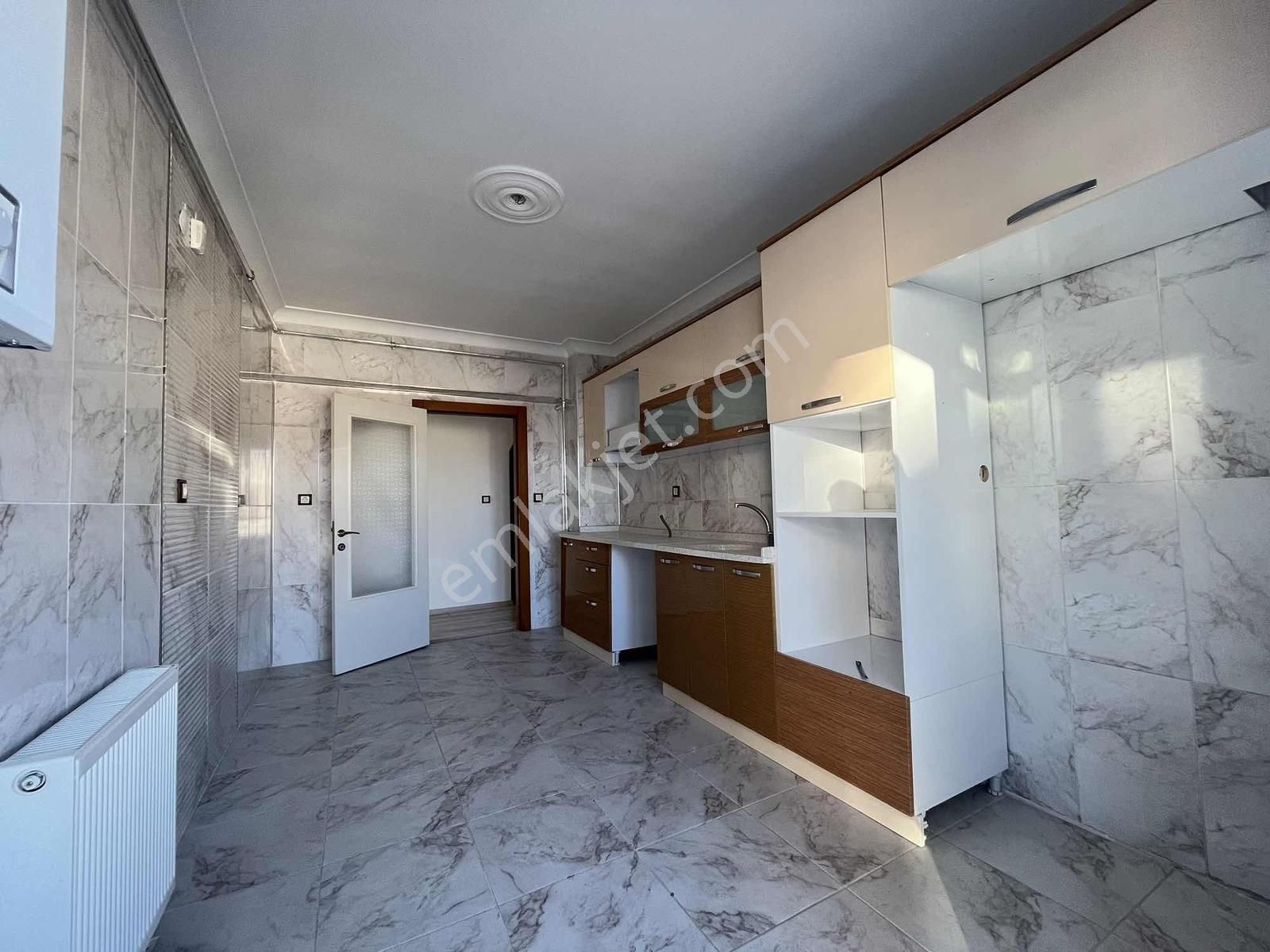 Yüce'den ▓ Güney.c 3+1,teras Balkon,kapalı Otopark Kök Tapu Site - Görsel 13