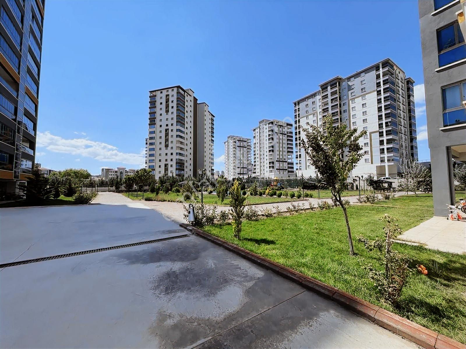 Yüce'den ▓yaşamkent Vip Konutların'da 4+1 Güney .c Havuz Manzara - Görsel 18