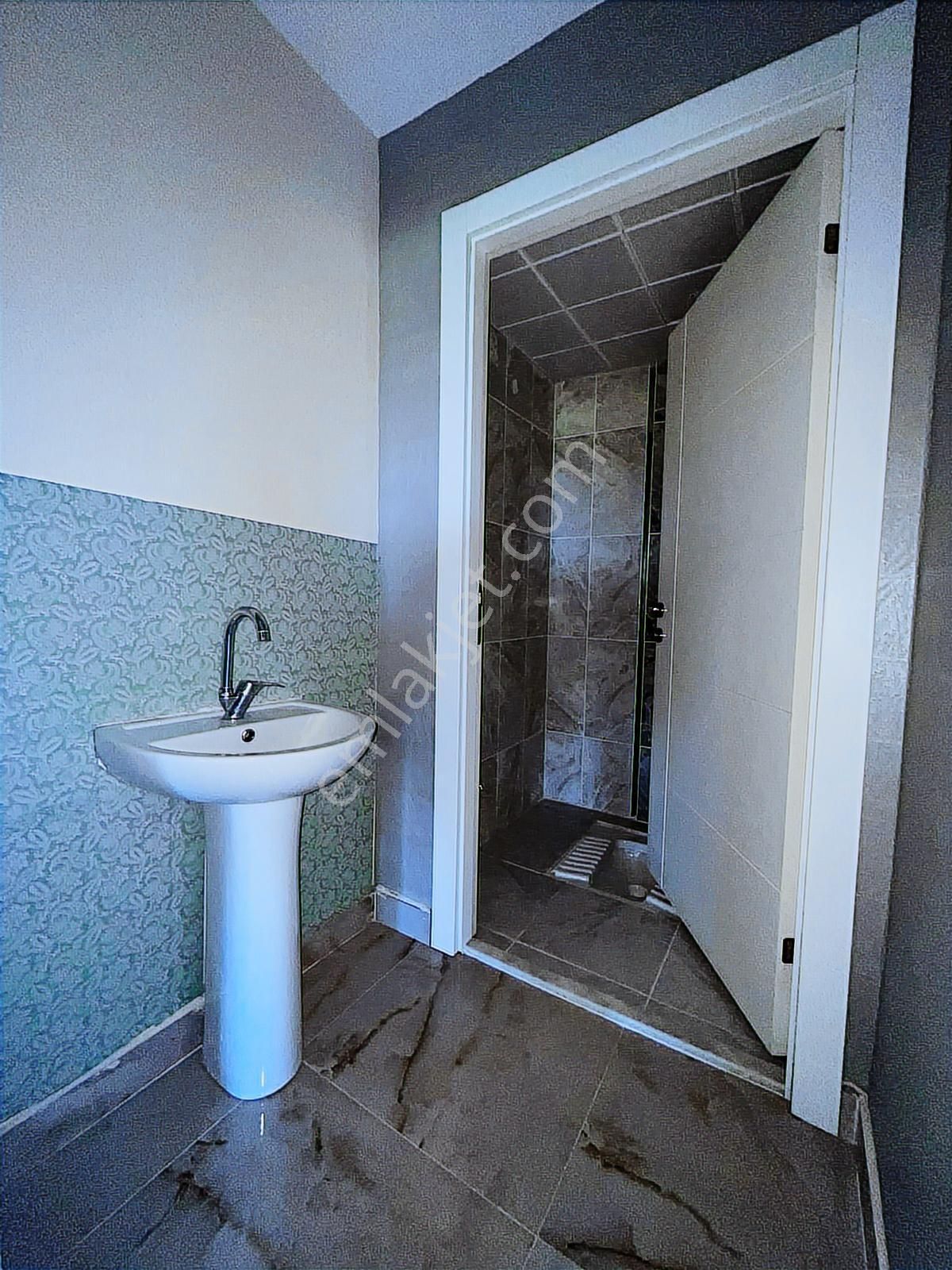 Yüce'den ▓site İçi 3+1 8.katta Teras.b,çift Banyo,çift Kilerli.. - Görsel 16
