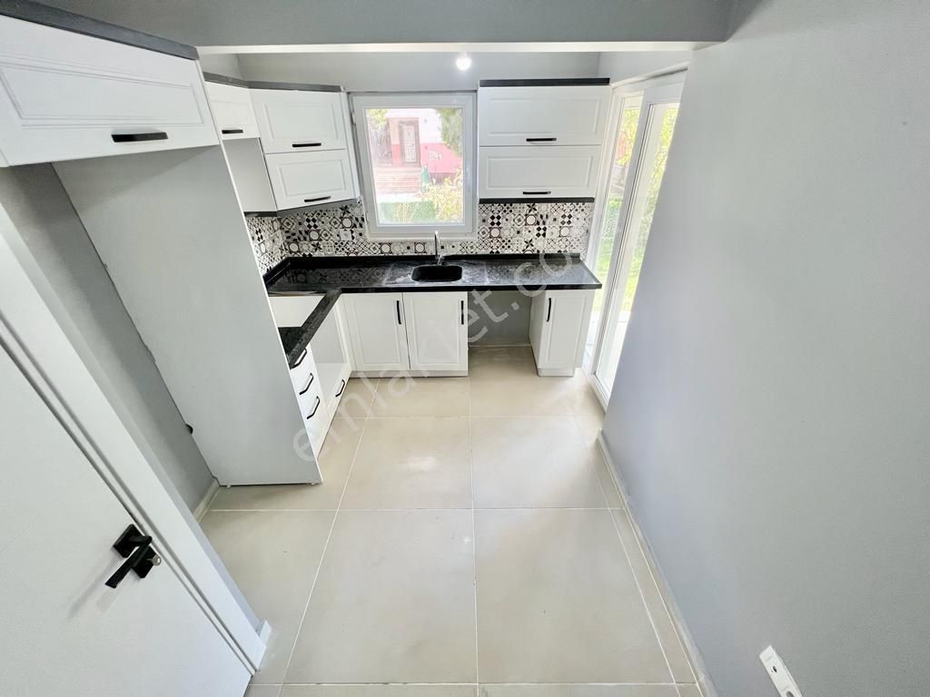 ✨ay Emlak'tan✨akçay'da Muhteşem Konumlu Kendine Ait Geniş Bahçeli Satılık 3+1 Müstakil Villa - Görsel 6