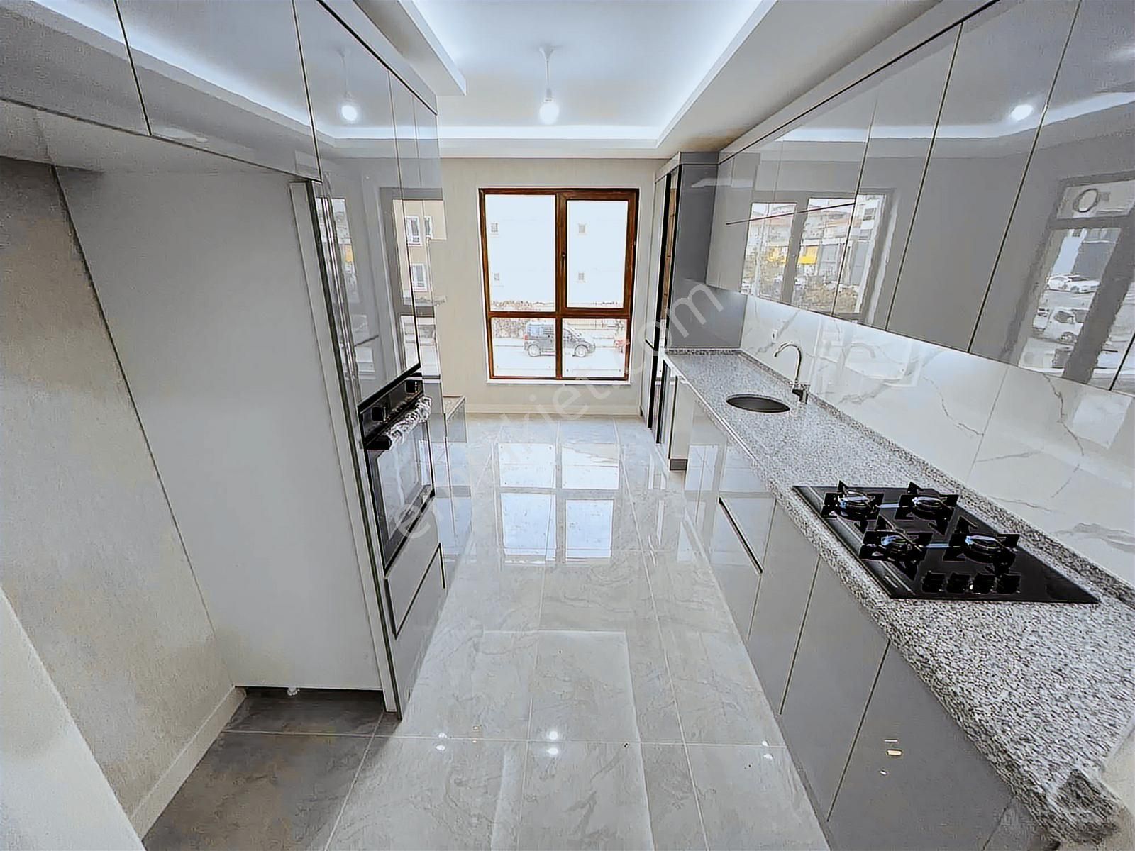 Yüce'den▓site İçerisin'de 2+1 Ve 3+1 Lüx Yapılı 1.sınıf İşçilik - Görsel 27