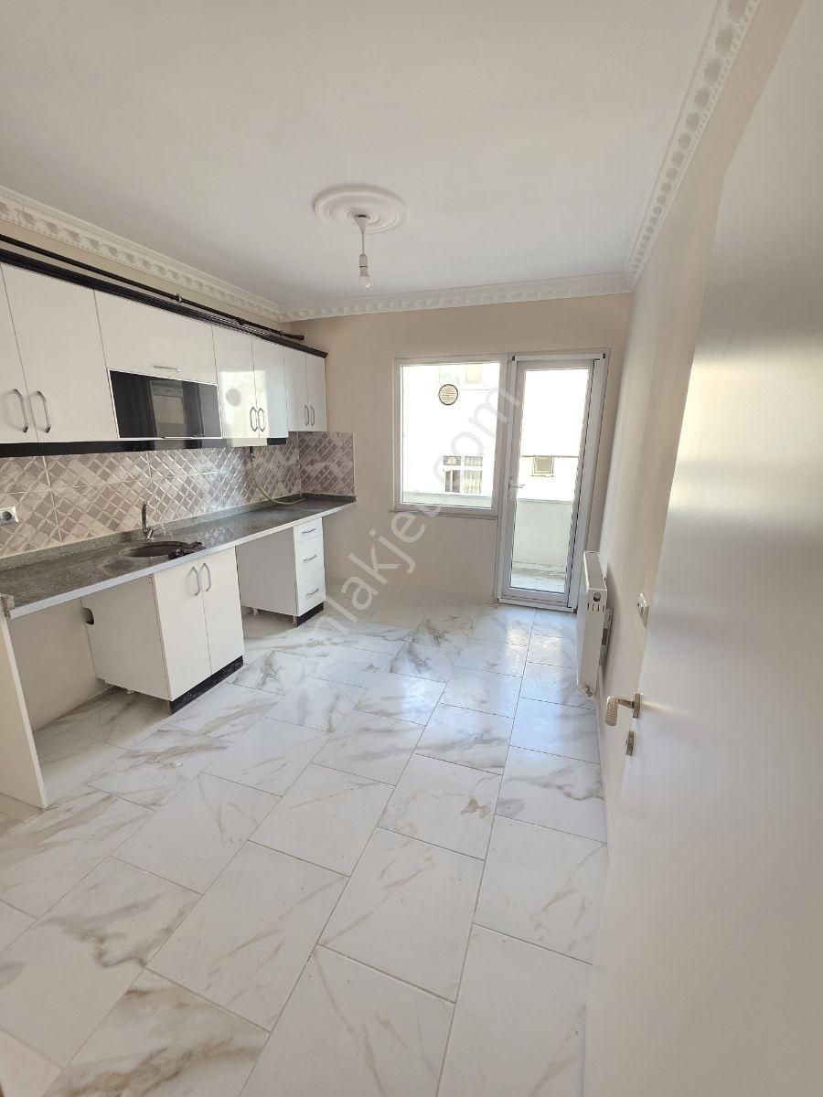 Kızılpınar Kahveler Durağında 125 M² Daire