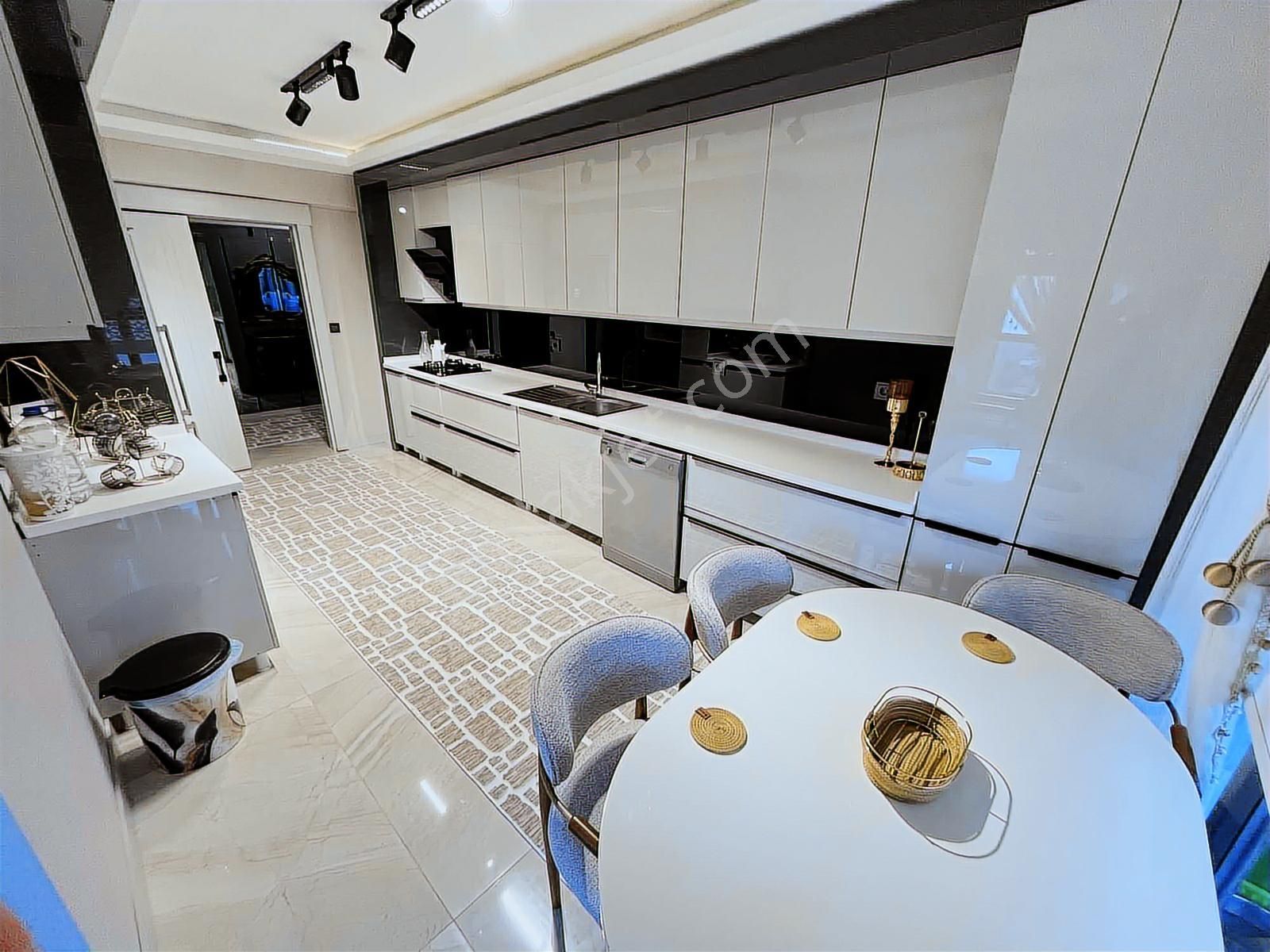 Yüce'den▓4+1alttan Isıtma Şehrin Kalbinde Ultra Lüx Site Dairesi - Görsel 27