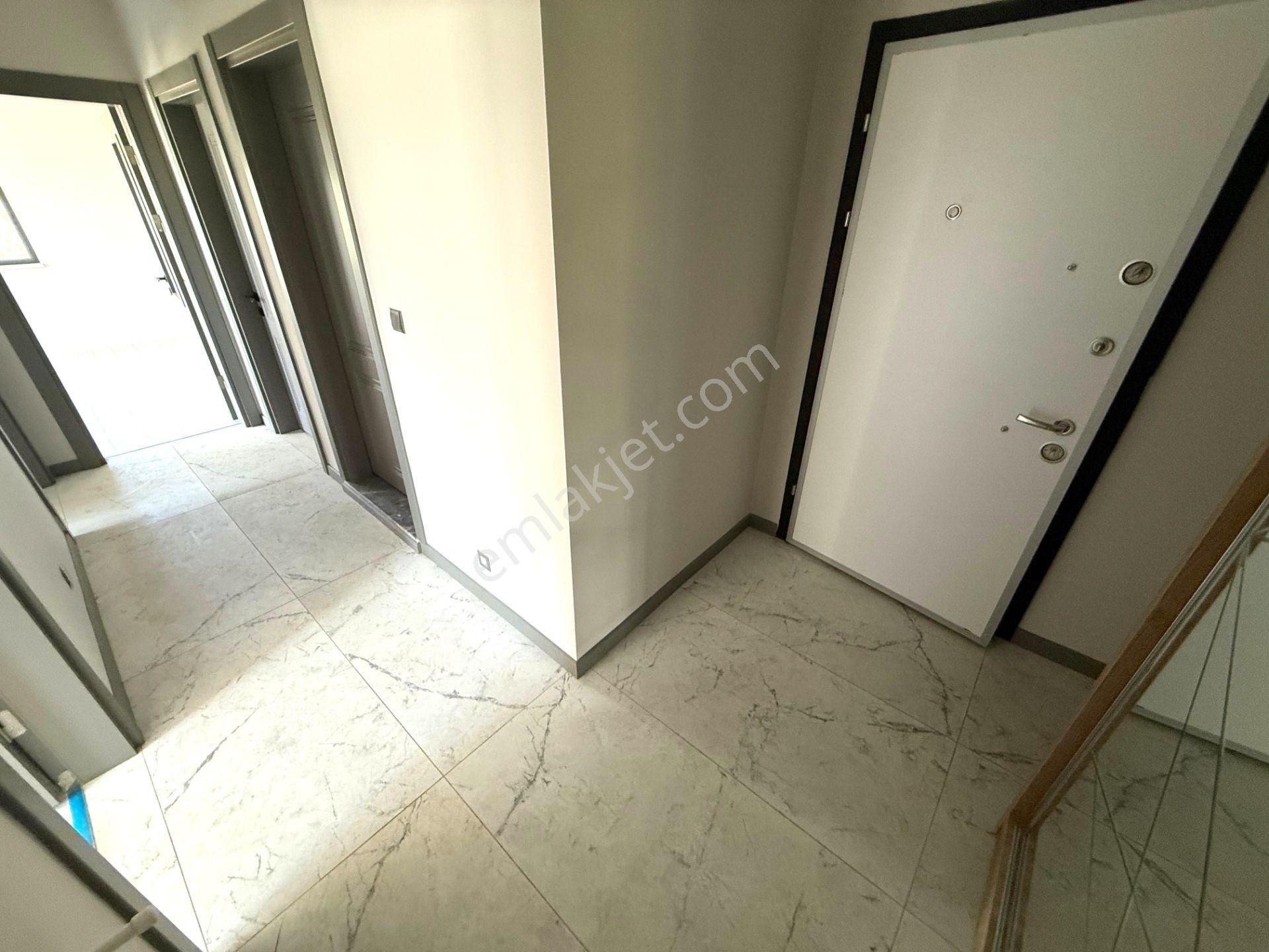 ♫melodi'den Akçay'da Ebeveyn Banyolu Denize 300mt Ayrı Mutfaklı Ön Cephe Arakat 2+1 Daire - Görsel 24