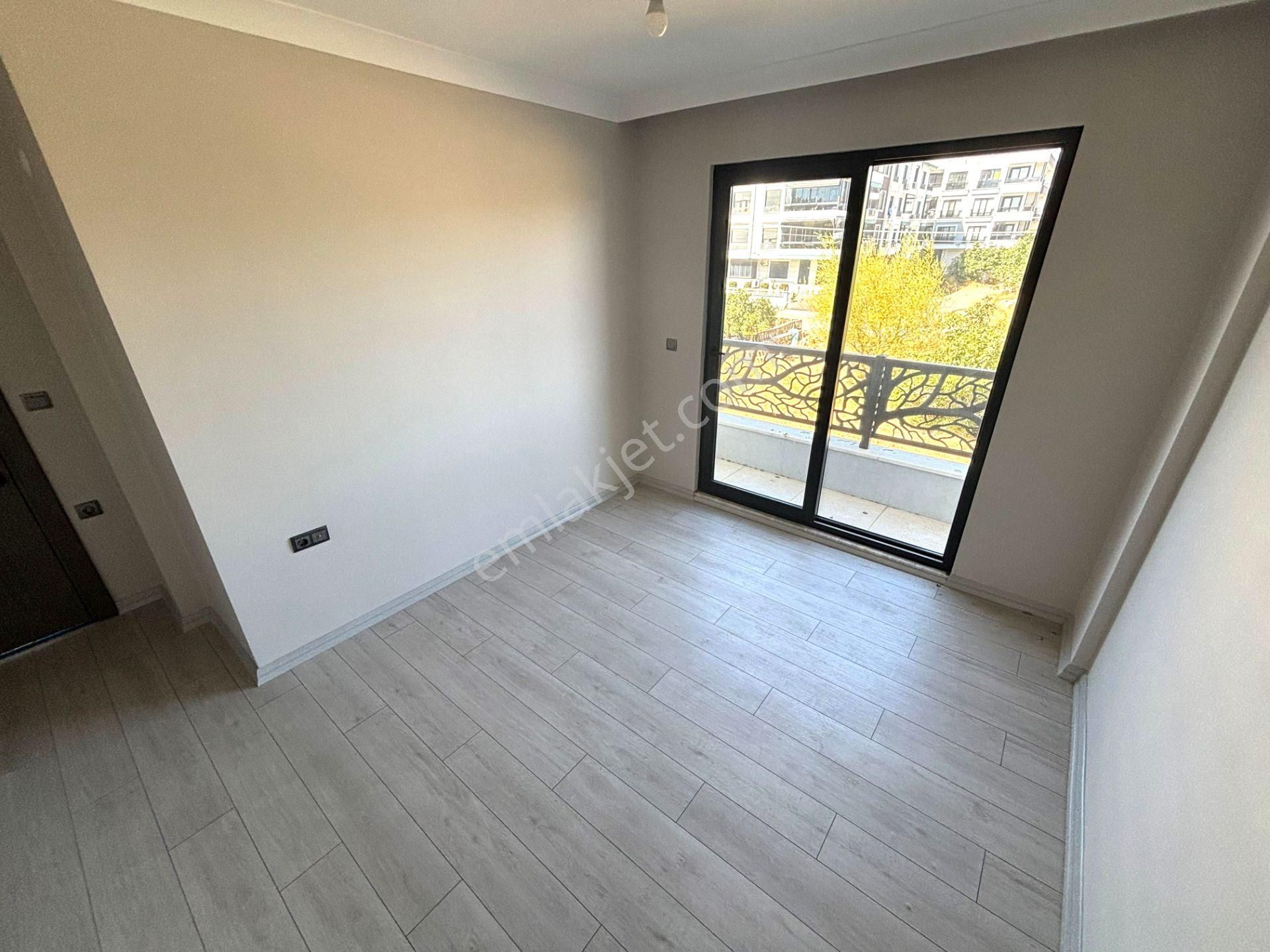 ♫melodi'den Akçay'da Ebeveyn Banyolu Denize 300mt Ayrı Mutfaklı Ön Cephe Arakat 2+1 Daire - Görsel 11