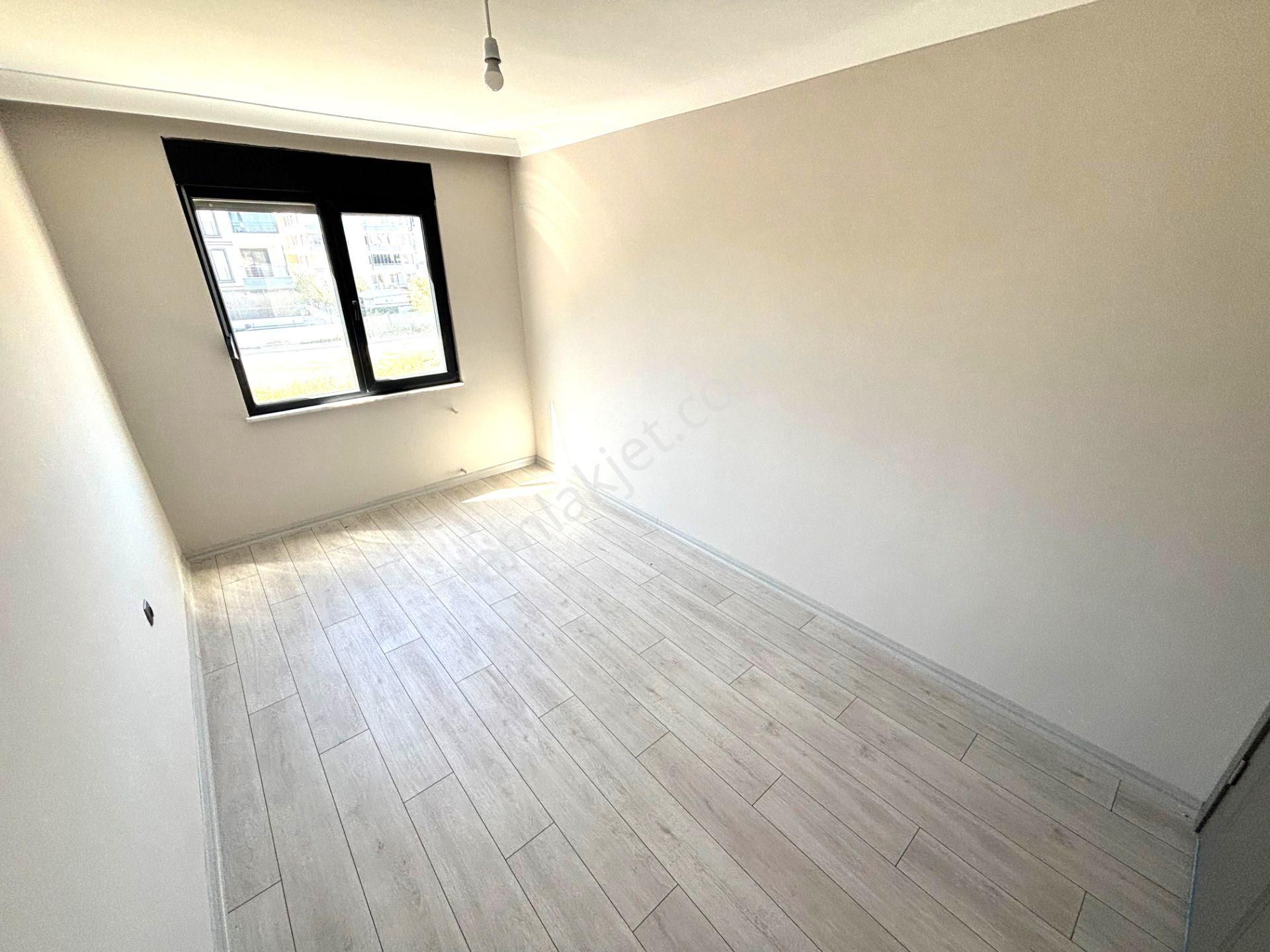 ♫melodi'den Akçay'da Ebeveyn Banyolu Denize 300mt Ayrı Mutfaklı Ön Cephe Arakat 2+1 Daire - Görsel 13