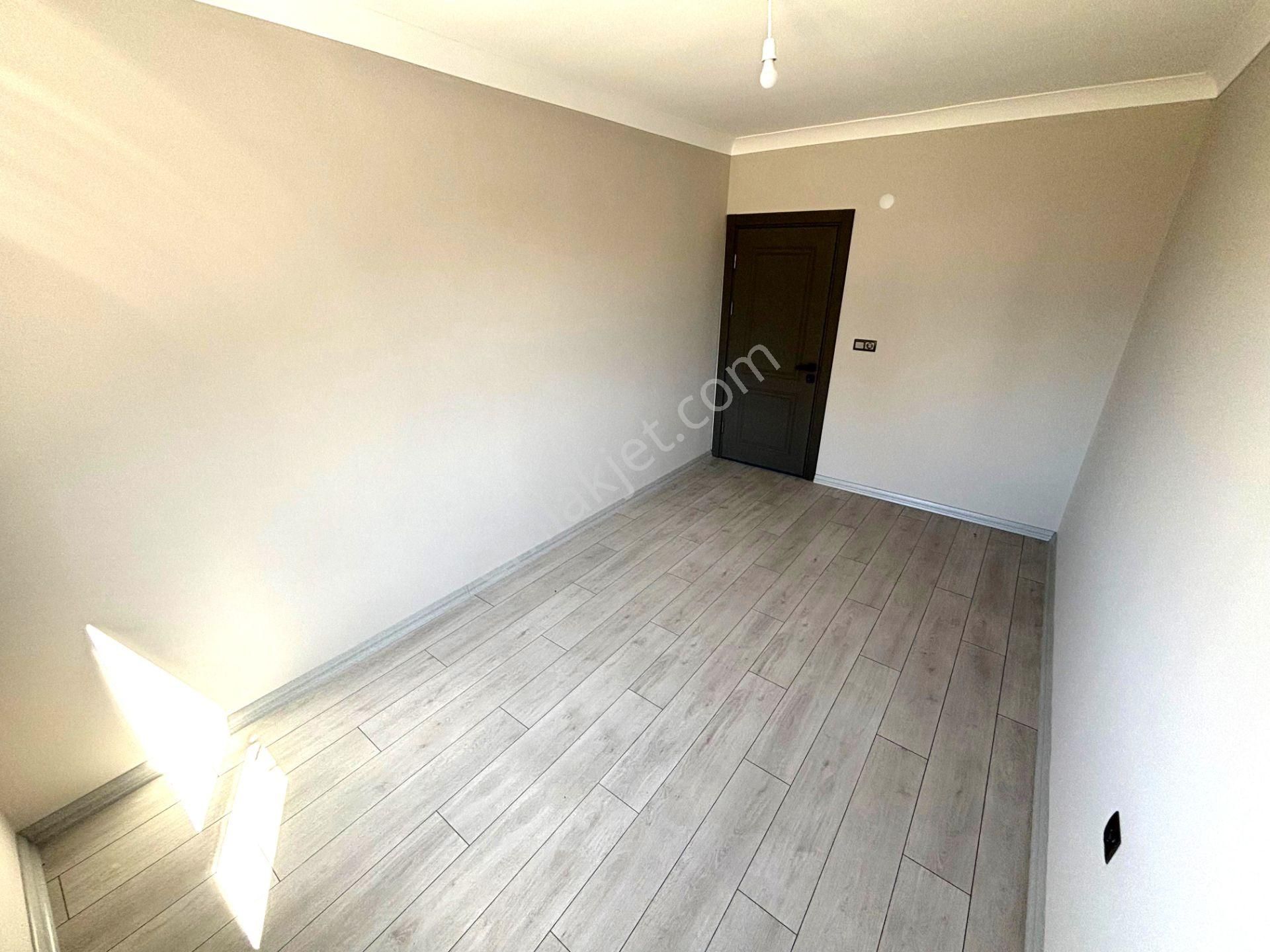 ♫melodi'den Akçay'da Ebeveyn Banyolu Denize 300mt Ayrı Mutfaklı Ön Cephe Arakat 2+1 Daire - Görsel 8