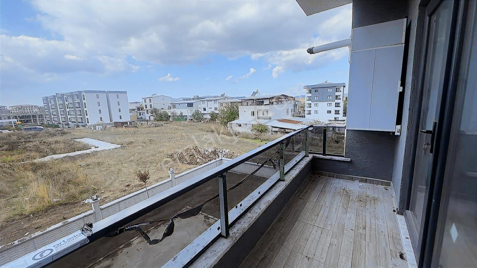 Yolçatı Mah.de Kiralık 2+1 Daire - Görsel 2