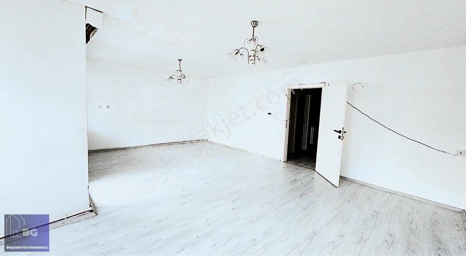 Halley Oteli Karşısı Geniş Bakımlı 3+1 Uygun Fiyatlı Daire