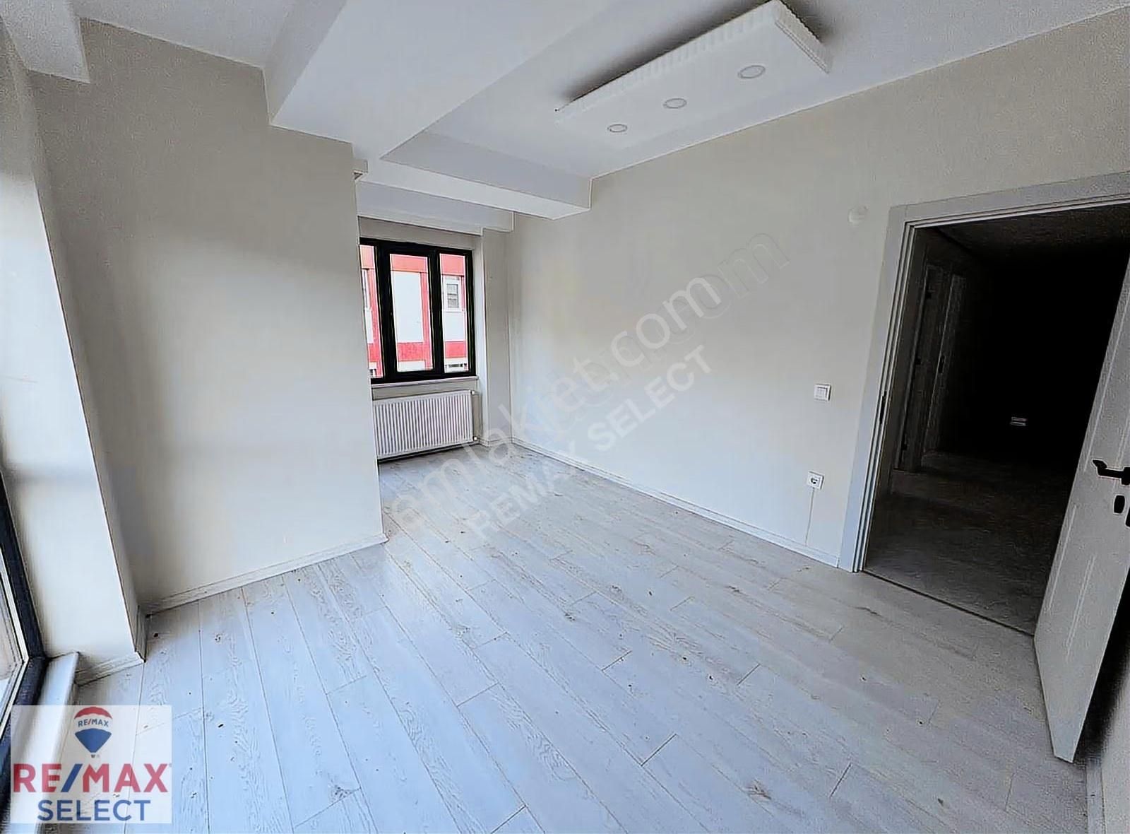 Sultançifliği Tramvay Durağı Arkası Boş Asansör&balkonlu Satılık - Görsel 6