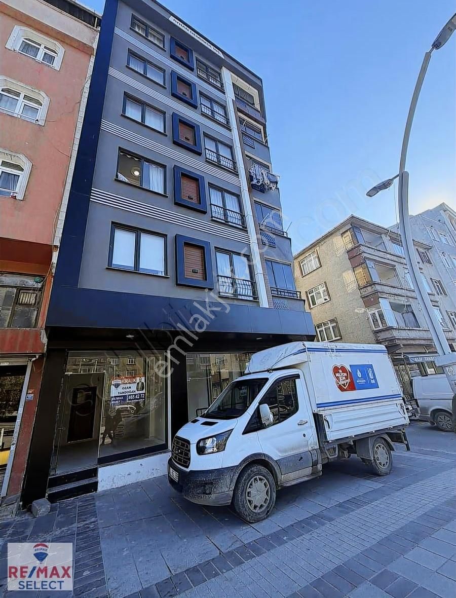 Remax Ozan Tandoğan İşlek Cadde Sıfır Kiralık Mağaza - Görsel 5