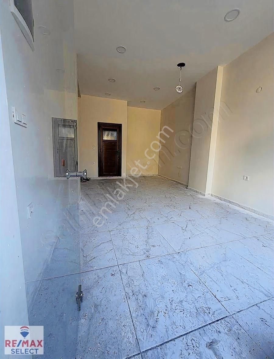 Remax Ozan Tandoğan İşlek Cadde Sıfır Kiralık Mağaza - Görsel 13