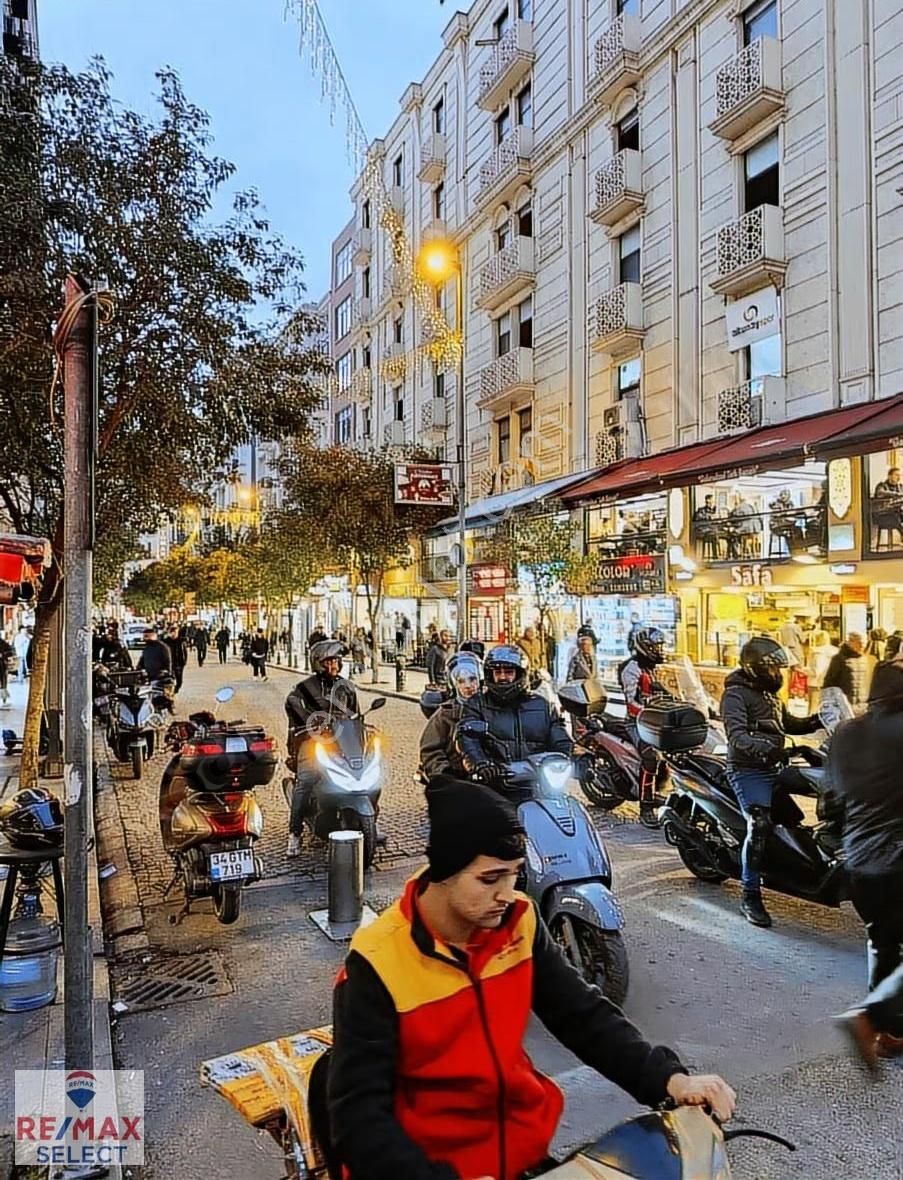 Remax Fuat Demirelli Tarihi Doğubank İş Hanında Tarihi Fırsat - Görsel 3