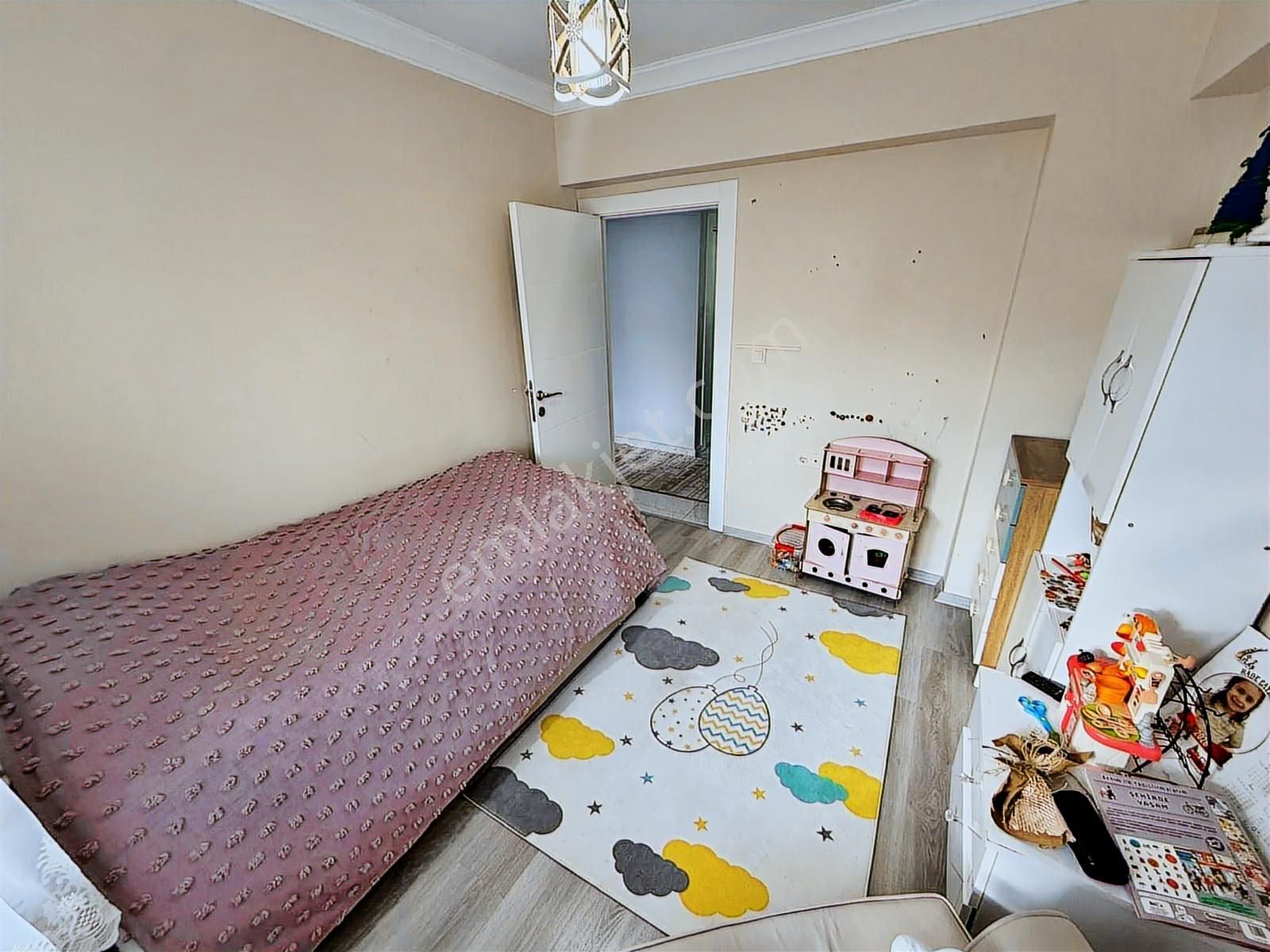 Yuvam Gayrimenkul'den Kat Konumunda Y.giriş Acil Satılık 3+1 - Görsel 12