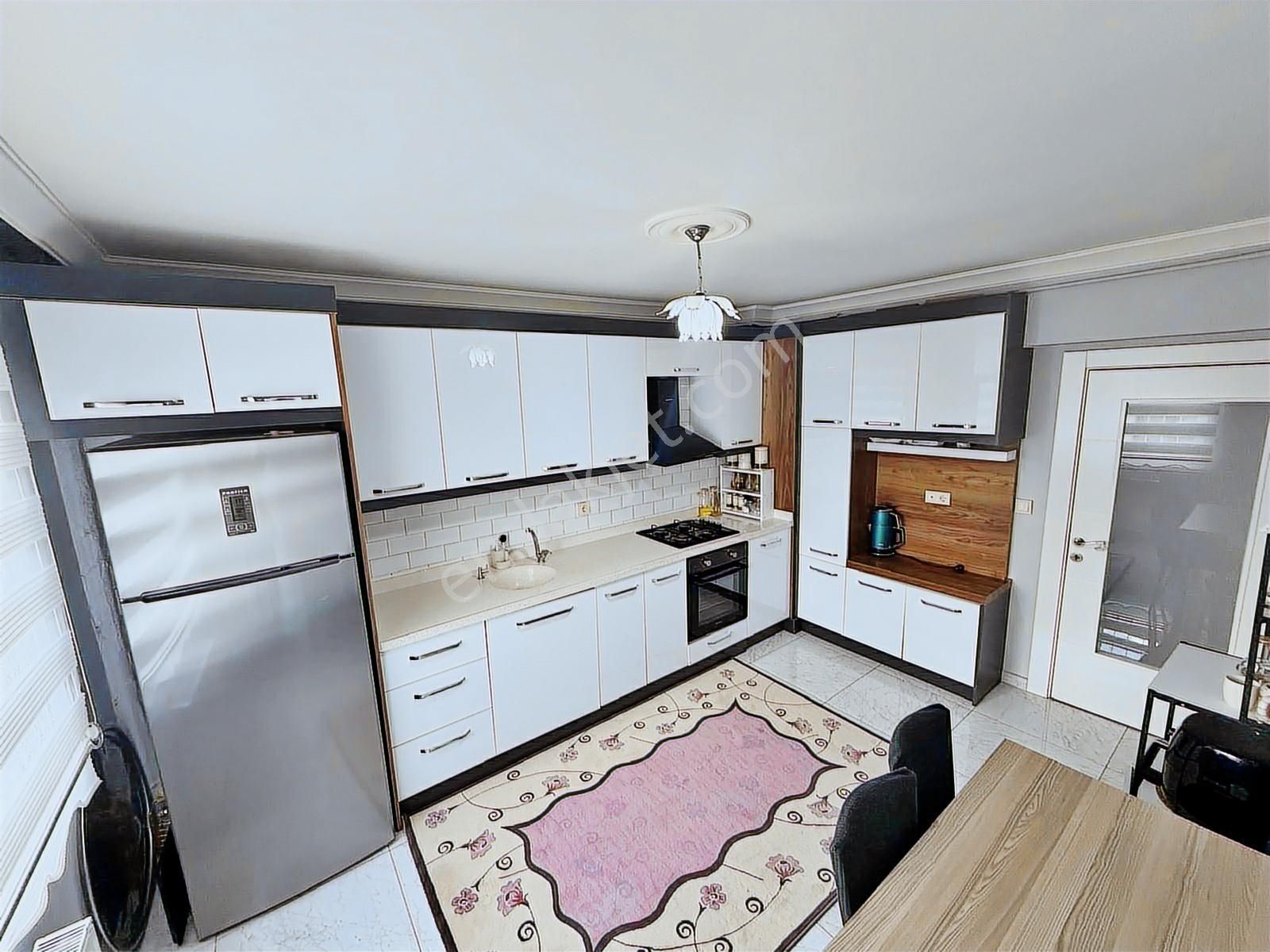 Yuvam Gayrimenkul'den Kat Konumunda Y.giriş Acil Satılık 3+1 - Görsel 21