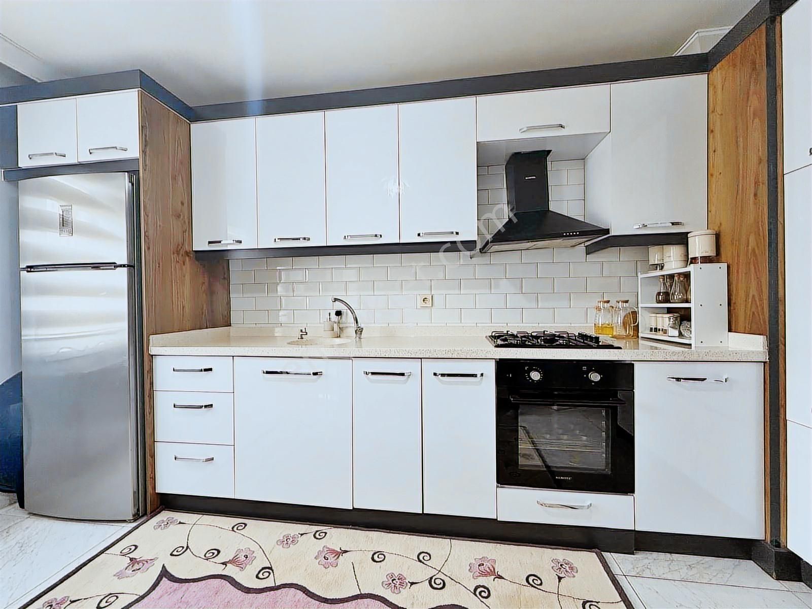 Yuvam Gayrimenkul'den Kat Konumunda Y.giriş Acil Satılık 3+1 - Görsel 35