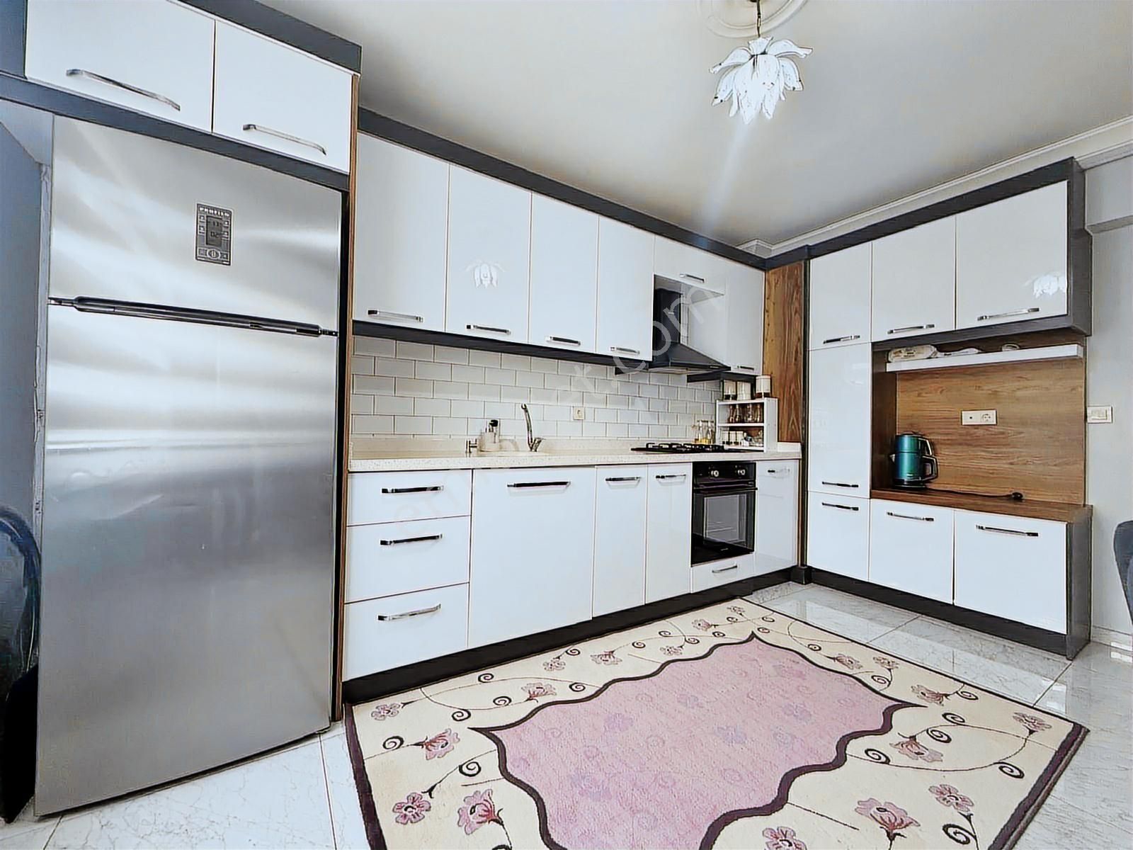 Yuvam Gayrimenkul'den Kat Konumunda Y.giriş Acil Satılık 3+1 - Görsel 19