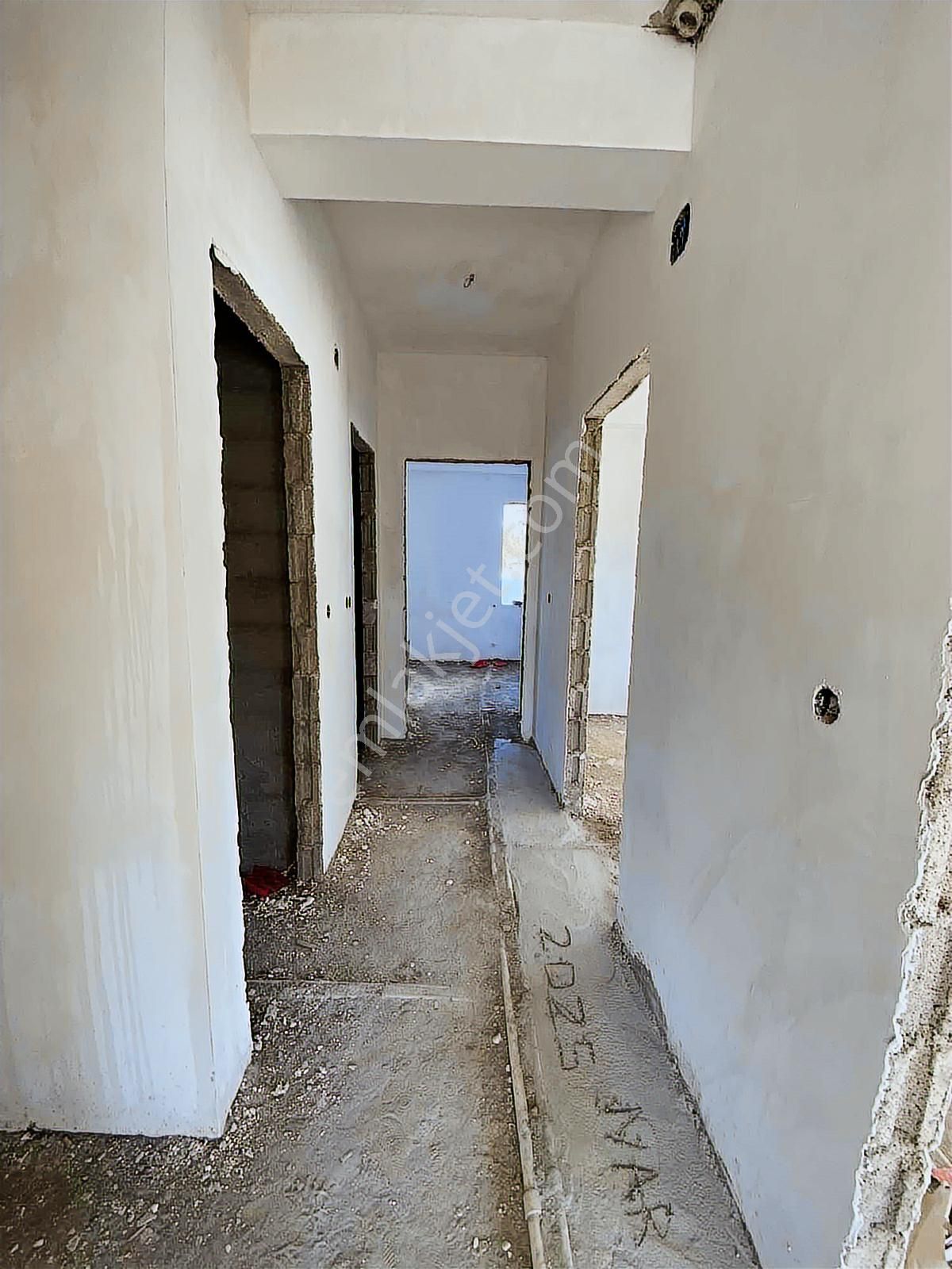 Kozan Gayrimenkul'den Acil Geniş 2+1 Daire - Görsel 4