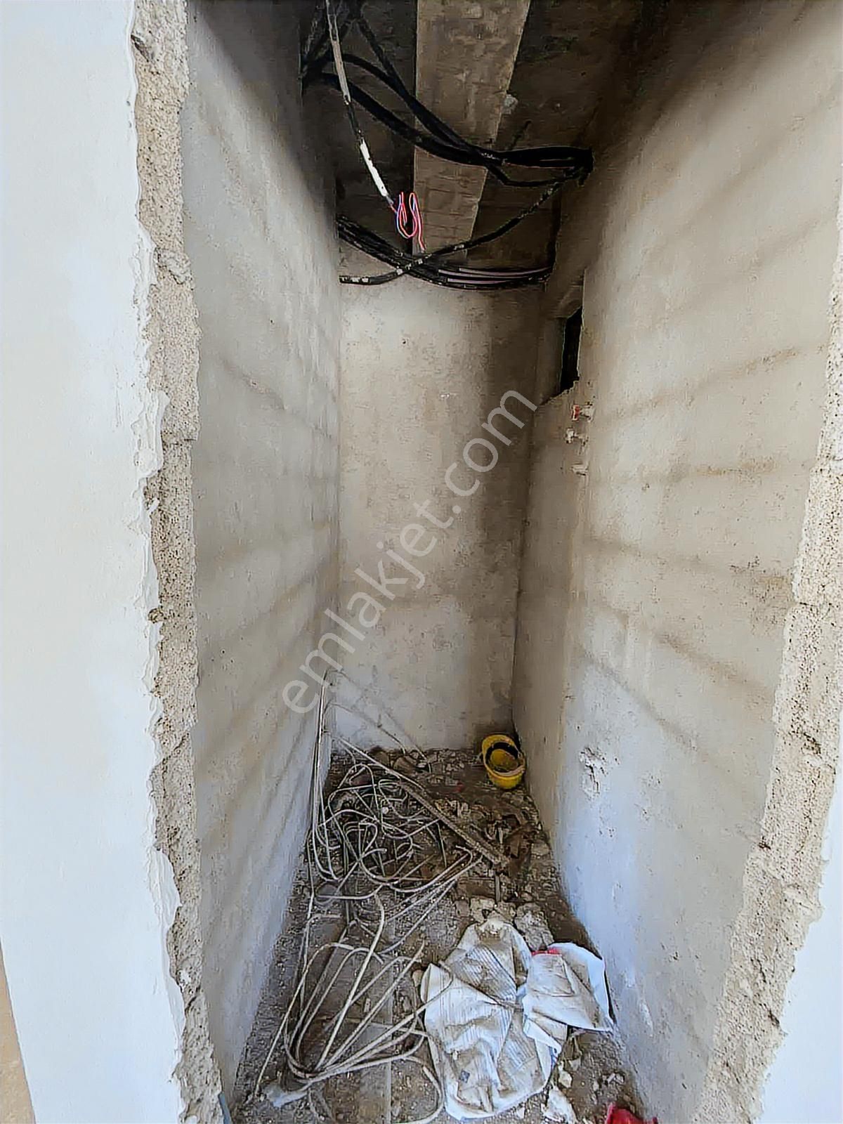 Kozan Gayrimenkul'den Acil Geniş 2+1 Daire - Görsel 7