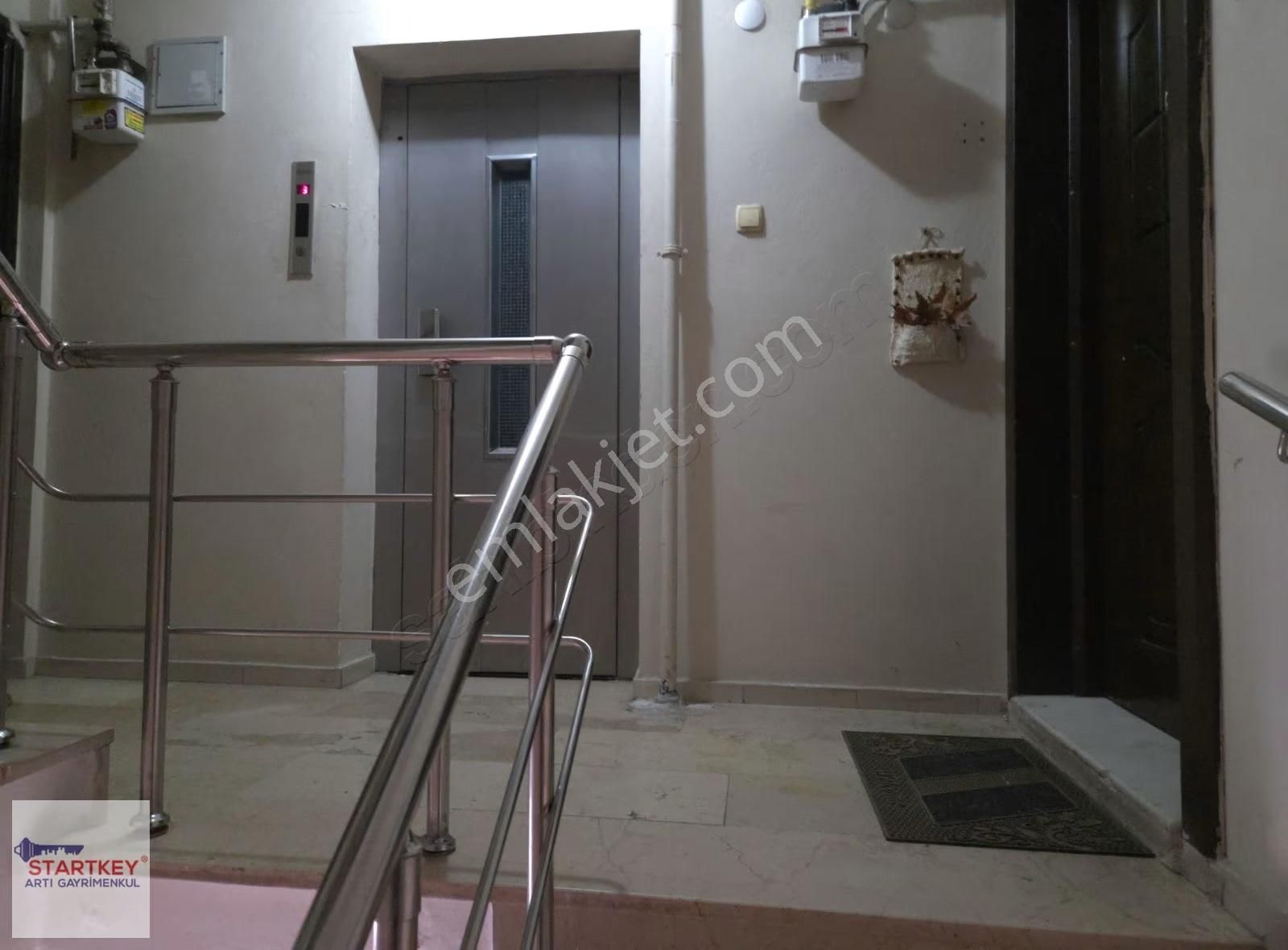 Bostanlı Tramvay Caddesinde Kiralık 3+1 Daire - Görsel 17