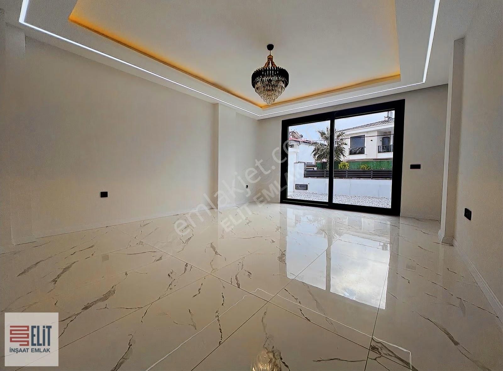 Didim Villalar Bölgesinde 300m2 İçinde Tam Bağımsız 4+1 Villa - Görsel 4