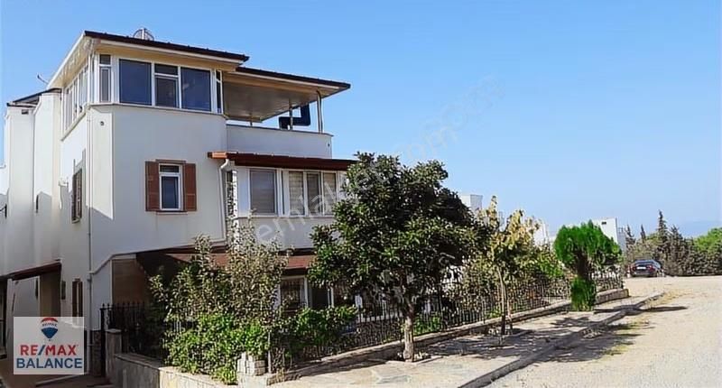 Balıkesir Gömeç De Denize Manzaralı Geniş Satılık Villa - Görsel 4