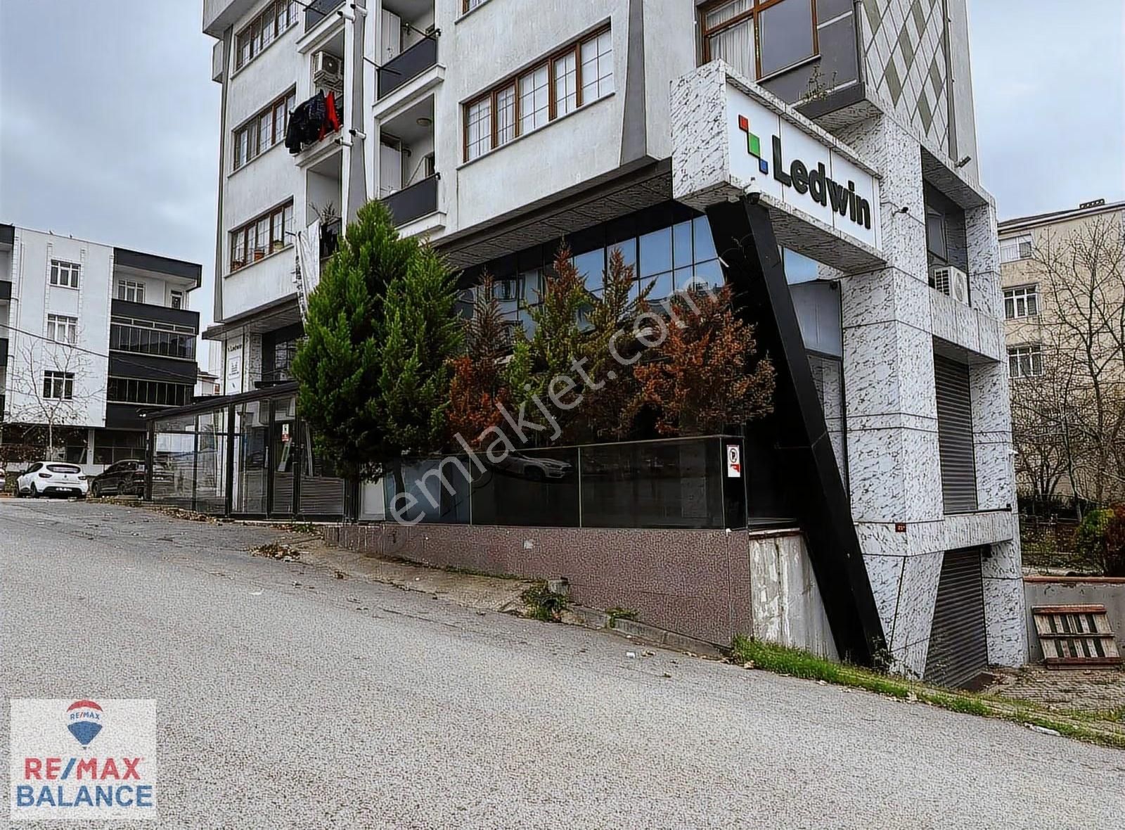 Tuzla Aydınlı Kiralık 400 M2 3 Katlı Dükkan - Görsel 19