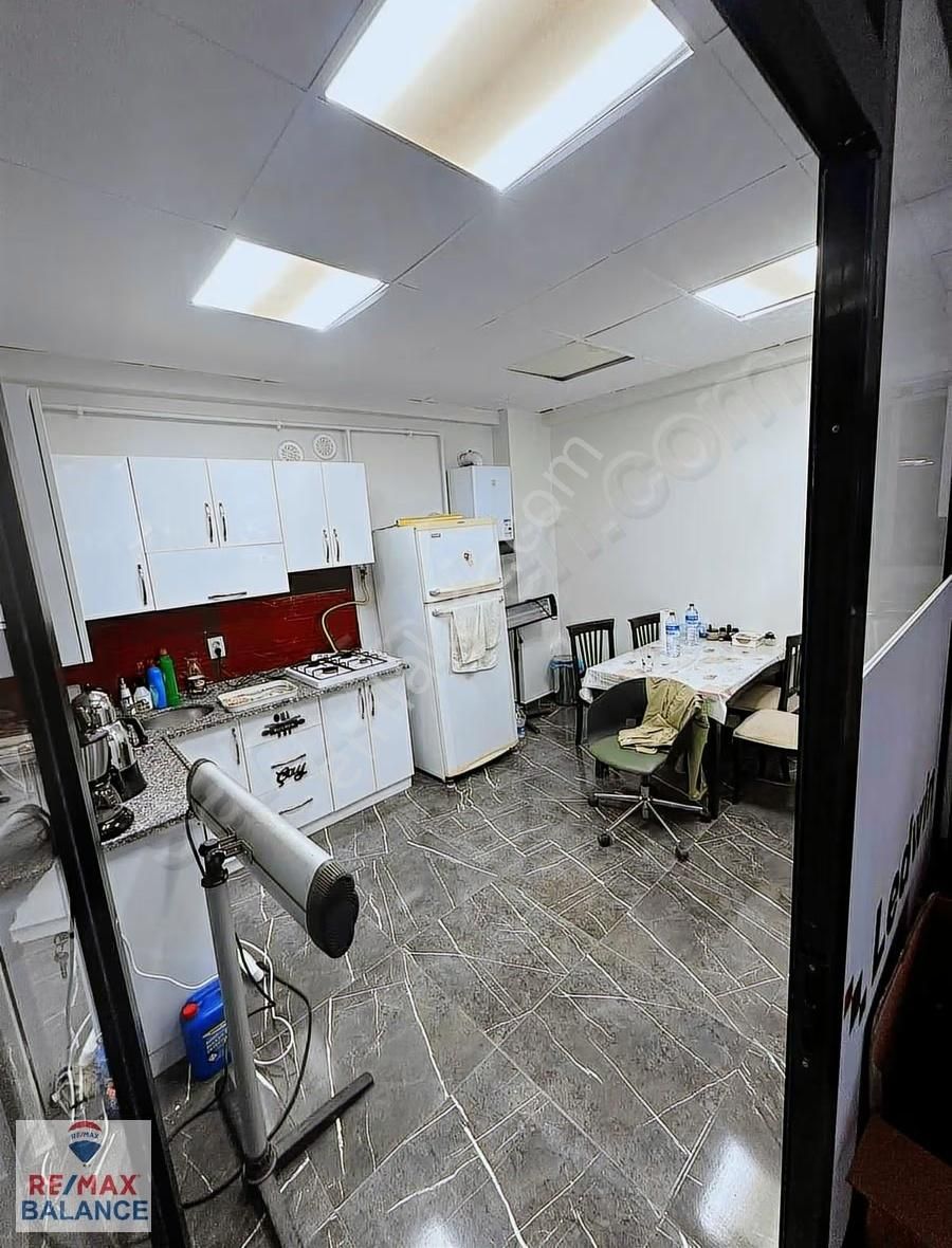 Tuzla Aydınlı Kiralık 400 M2 3 Katlı Dükkan - Görsel 6