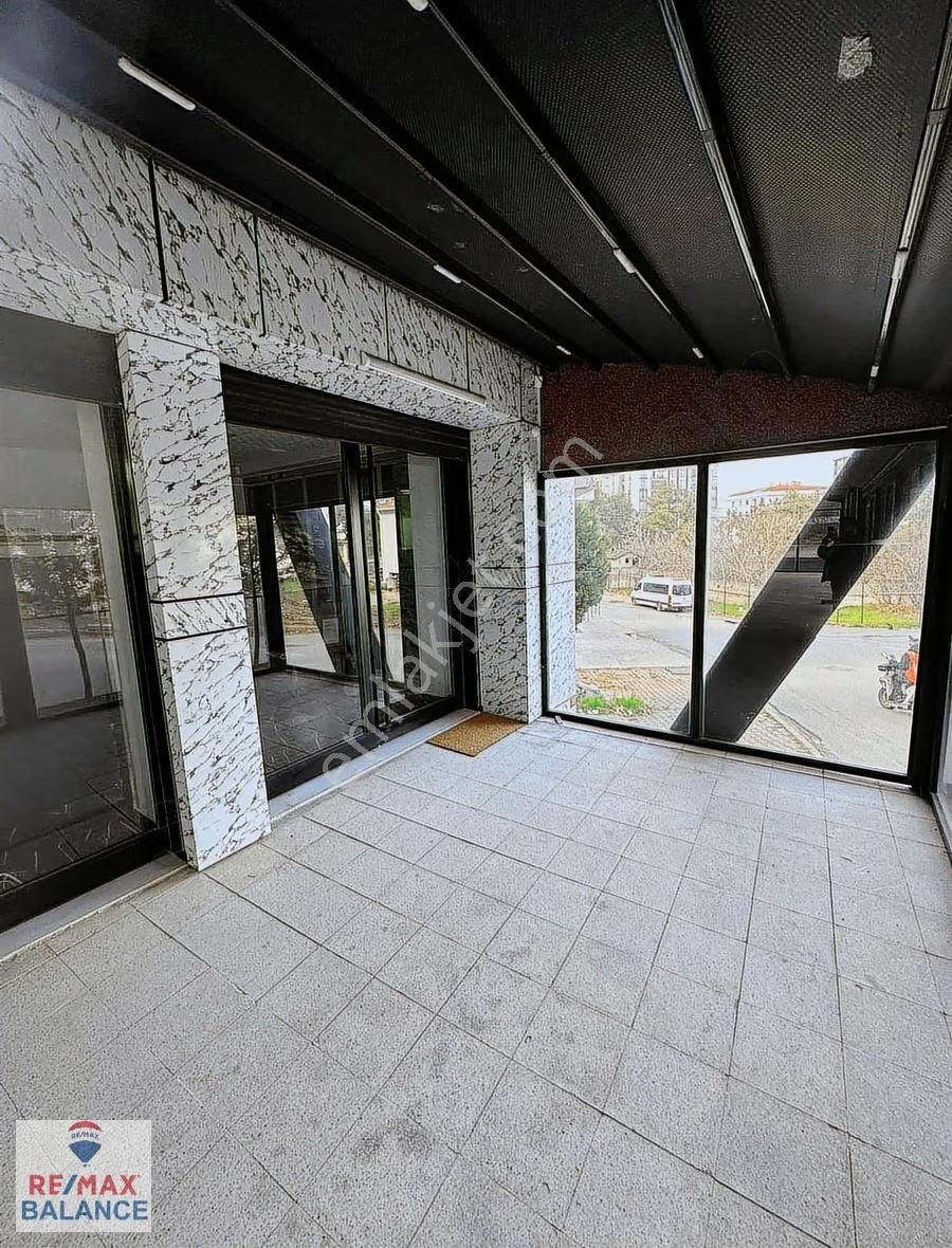 Tuzla Aydınlı Kiralık 400 M2 3 Katlı Dükkan - Görsel 3
