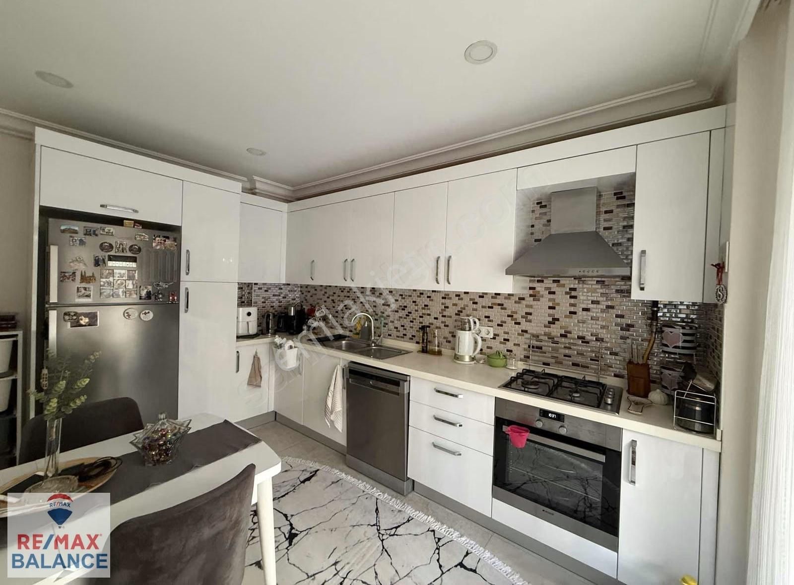 Soğanlık'ta Merkezi Konumda Kilerli Satılık 3+1 Daire - Görsel 19