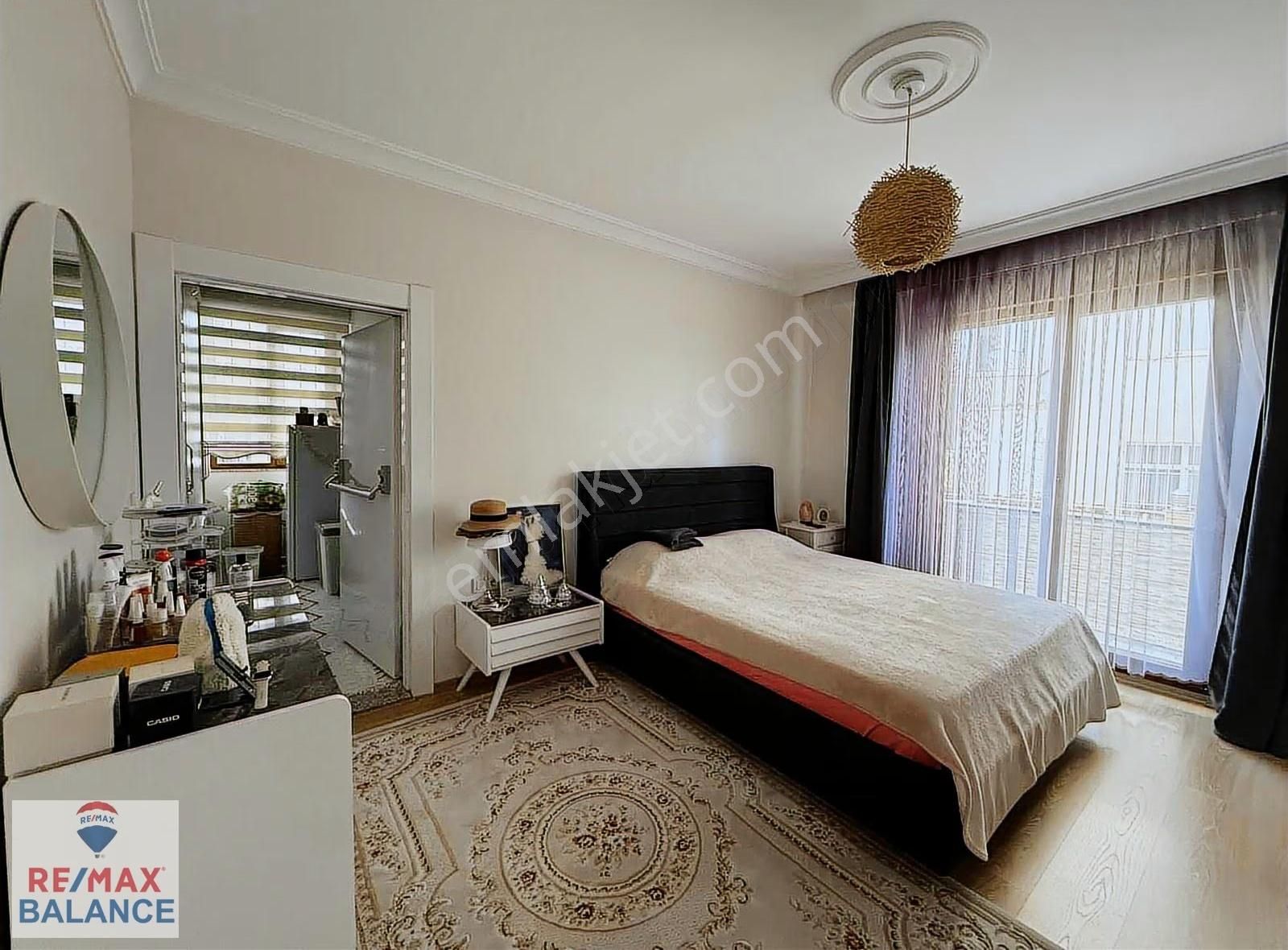 Soğanlık'ta Merkezi Konumda Kilerli Satılık 3+1 Daire - Görsel 11