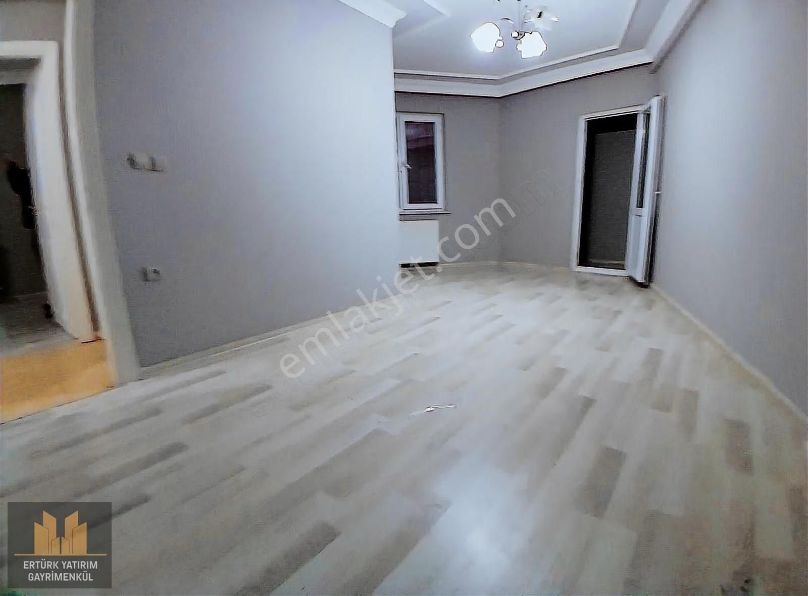 Merkez Mahallesi'nde 1+1 Çok Kullanışlı 65m2 Y.giris - Görsel 2